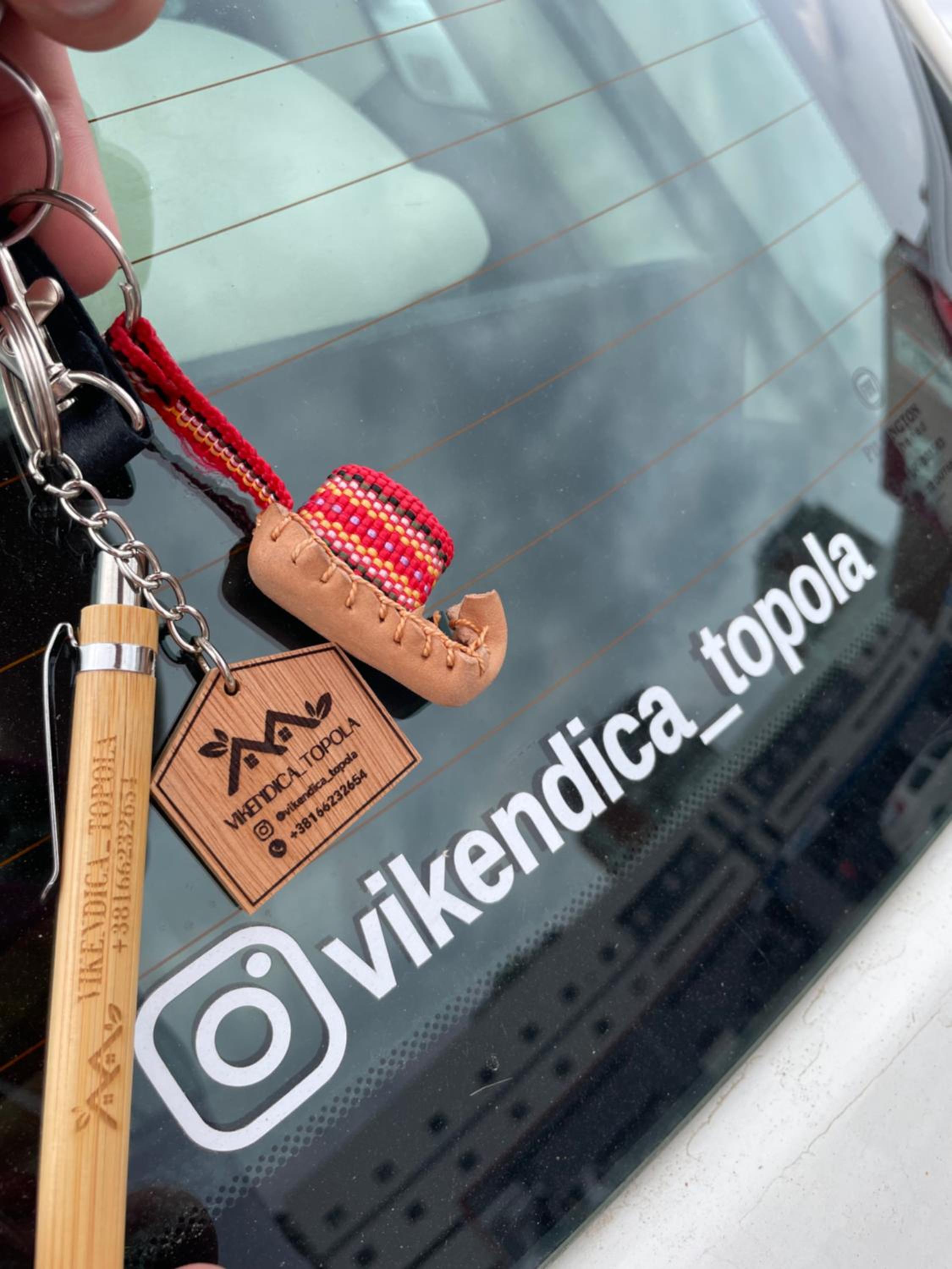 Topola vikendica