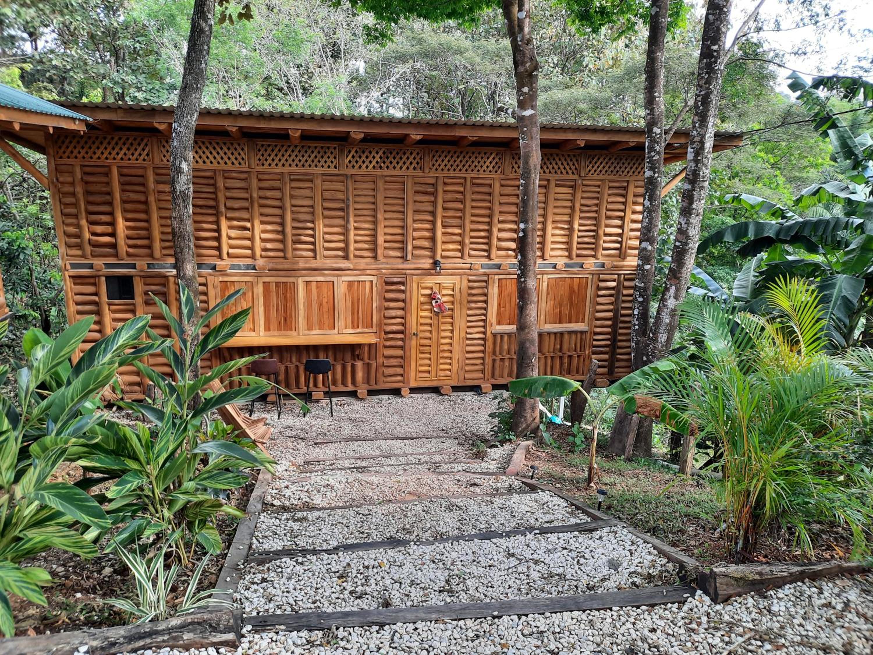 Eco-Turismo Guayacanes