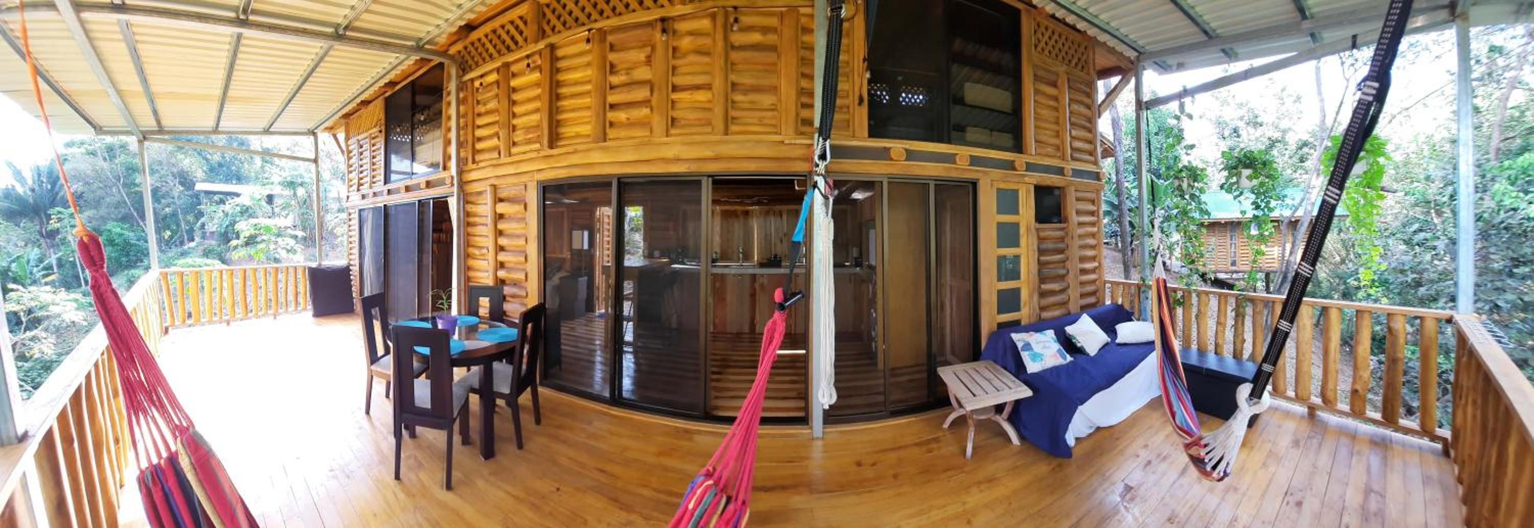 Eco-Turismo Guayacanes