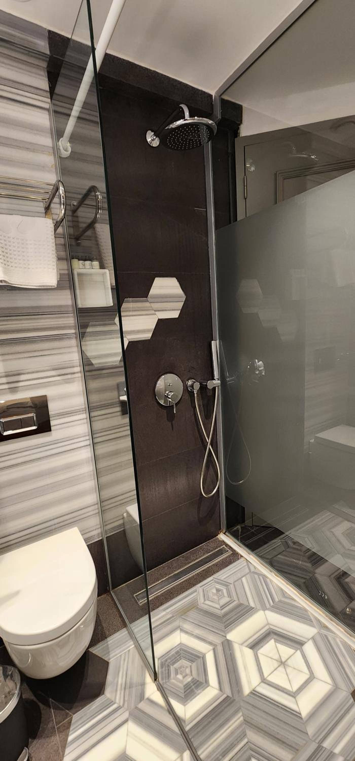 Aleksandr Pera Otel - Image 91