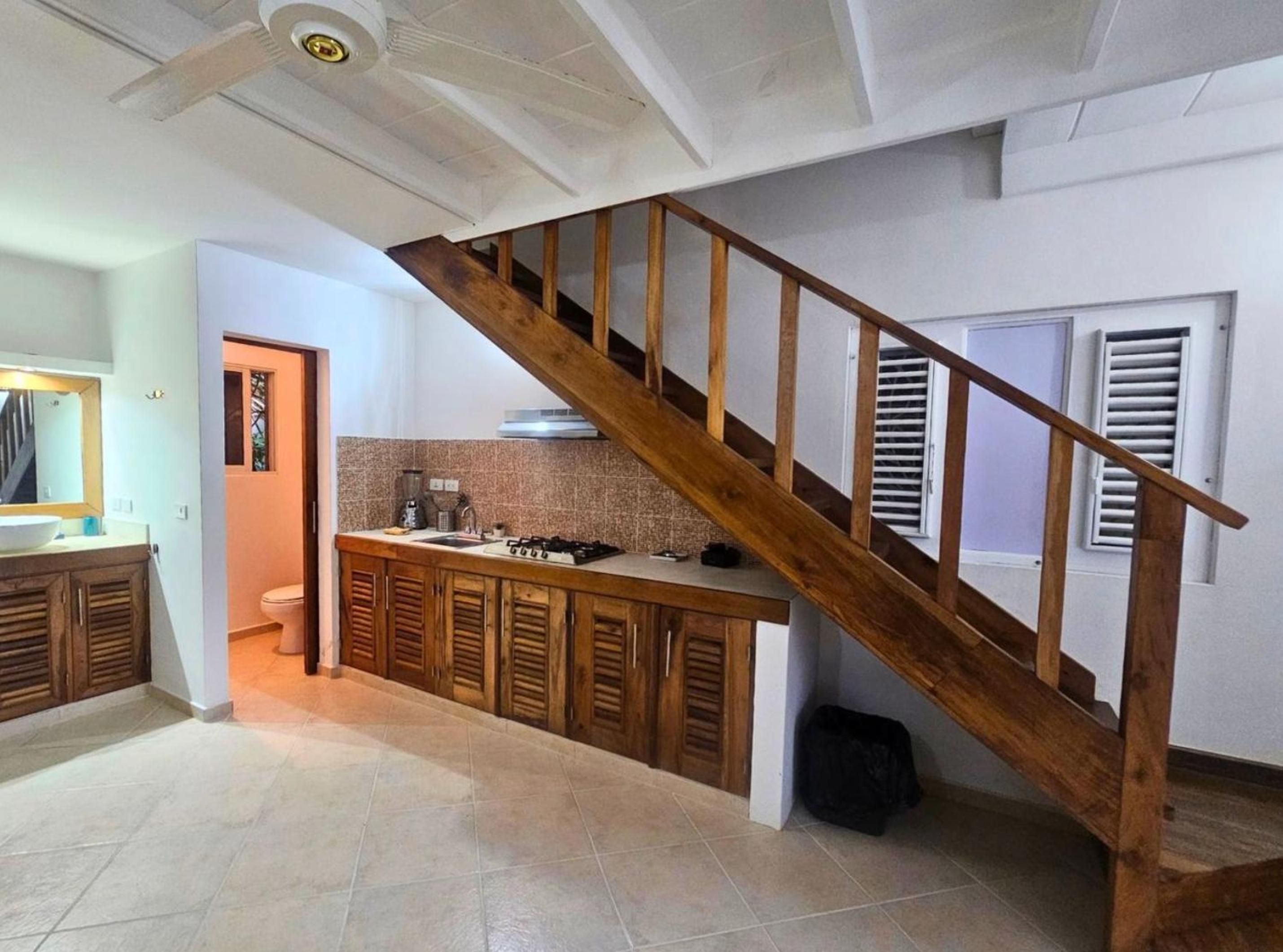 Tropical House with Bungalow and Pool Near Playa Poppy