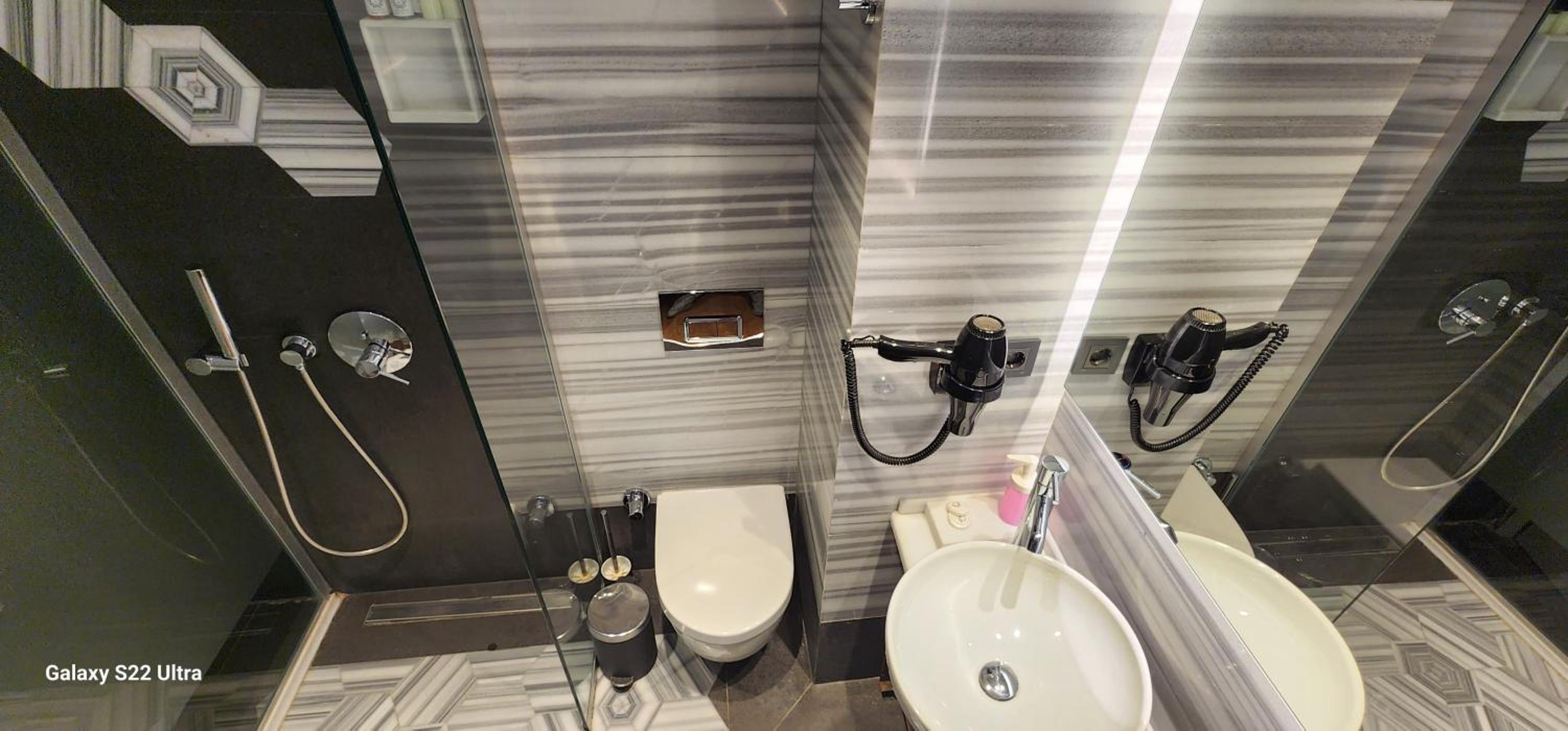 Aleksandr Pera Otel - Image 89