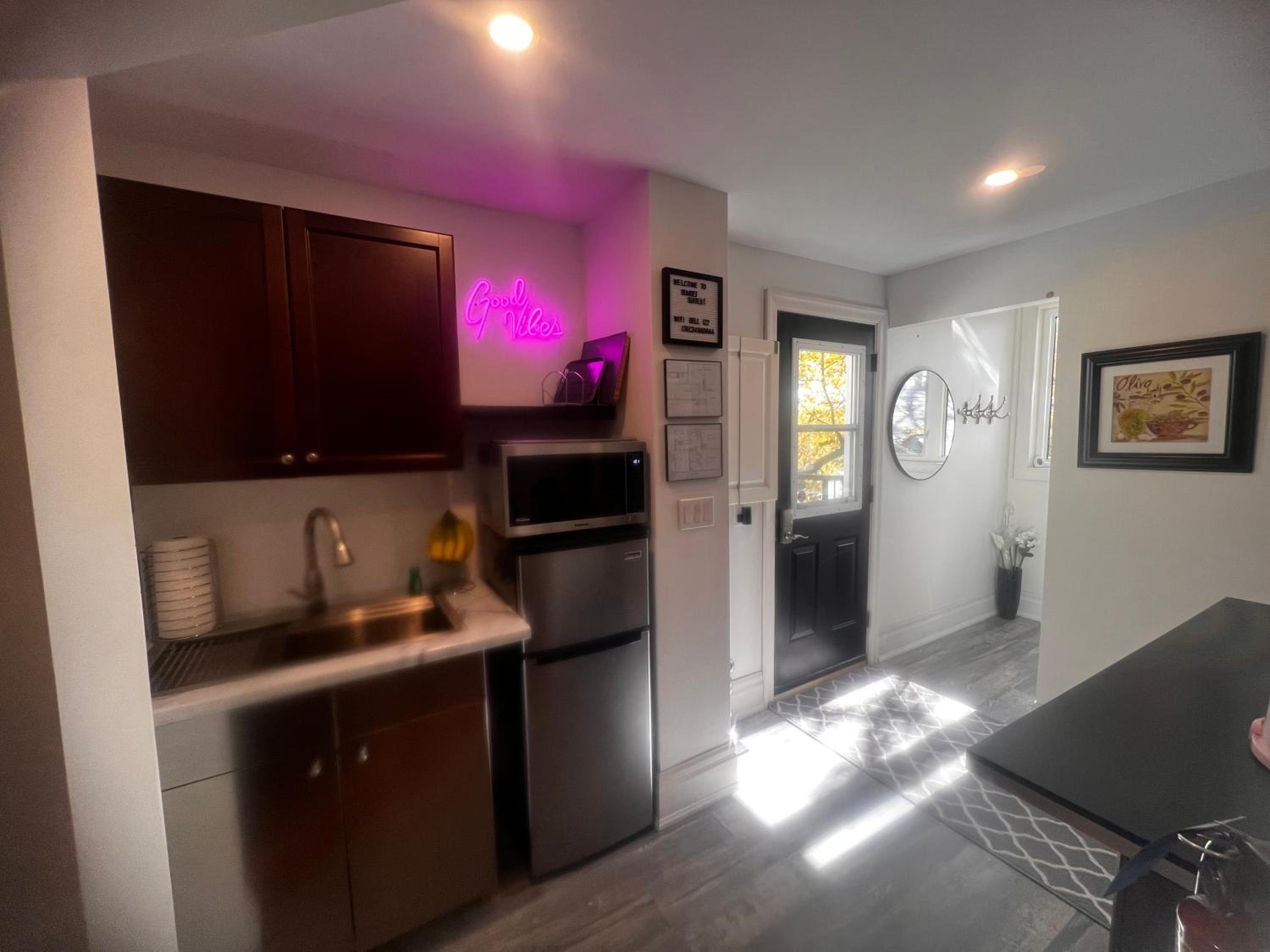Sunset Suites in Niagara Wine Country