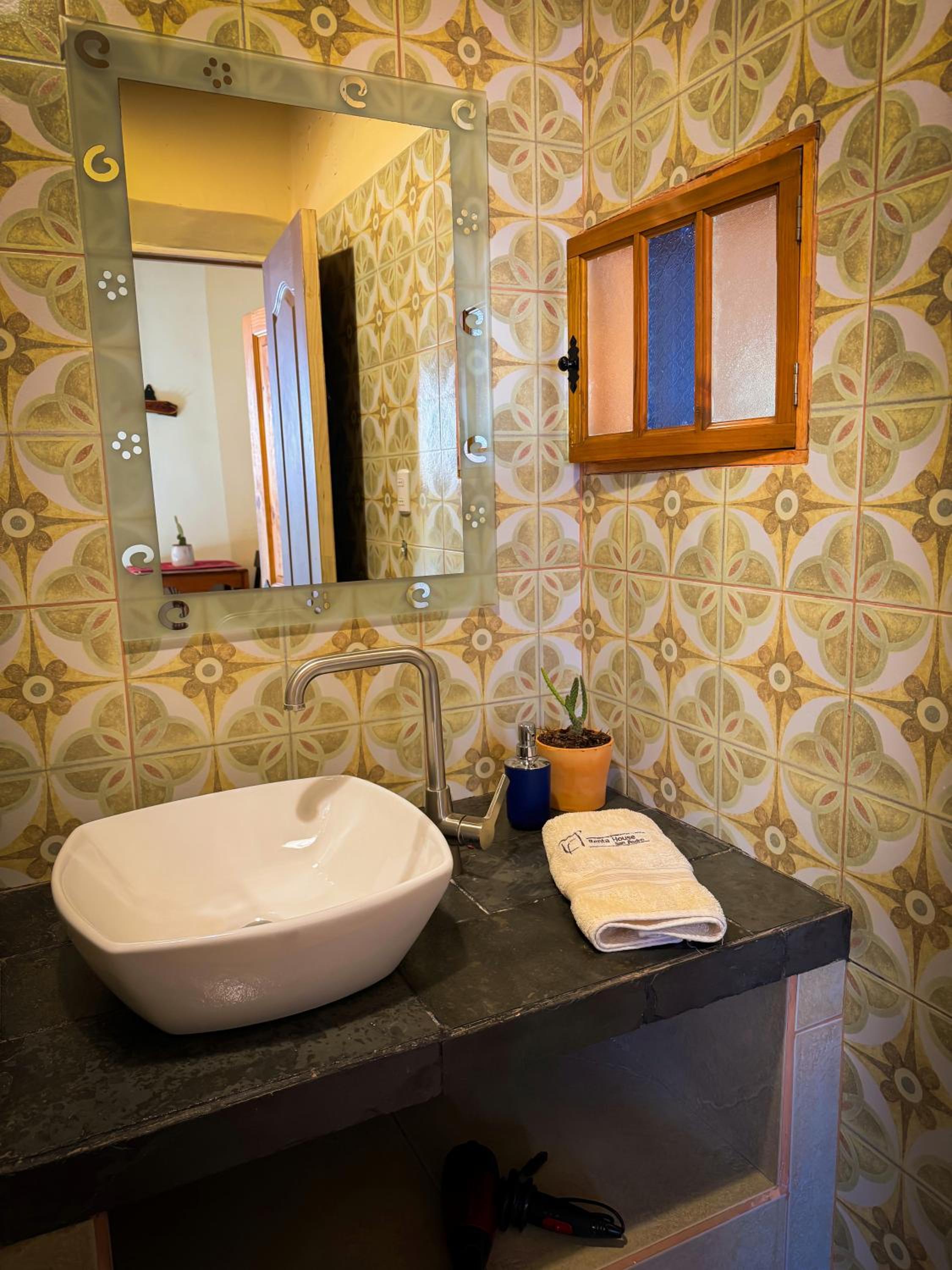 Hostal y Cabañas Renta House San Pedro