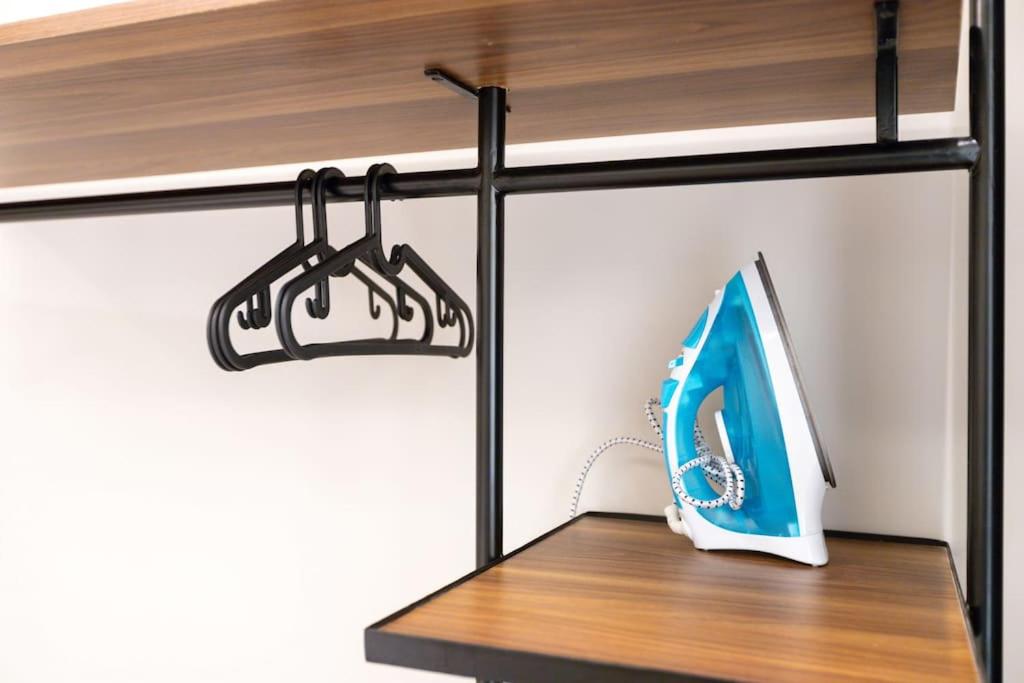 Signature Stays Artistic Modern Apt