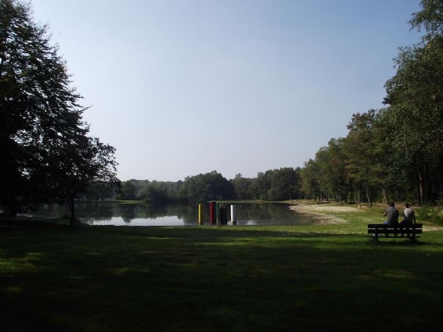 Cozy warm chalet in wooden nature near Maastricht-Gothamette House