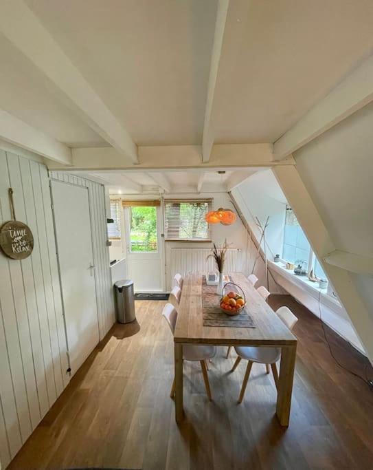 Cozy warm chalet in wooden nature near Maastricht-Gothamette House