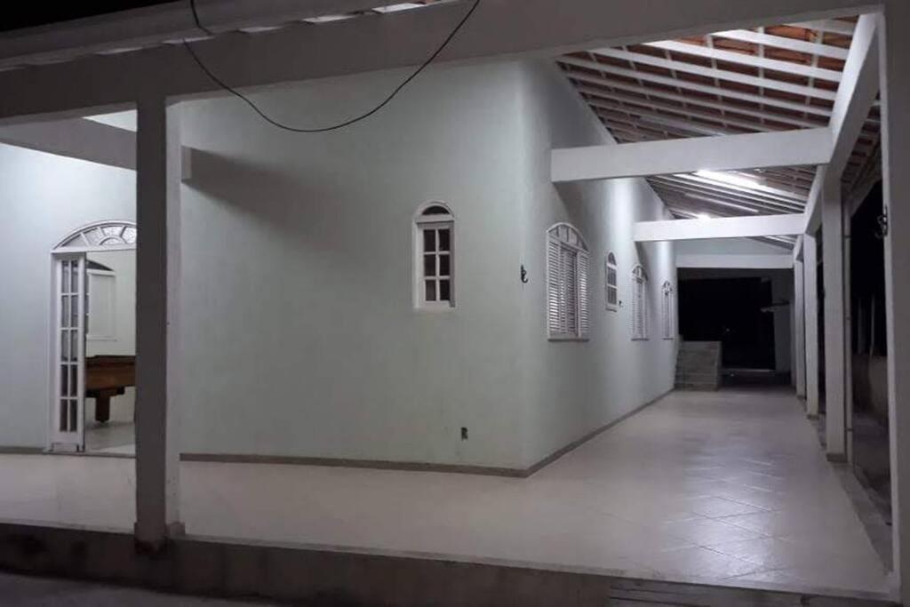Casa em Itaipuaçu com Ar Piscina Churrasqueira