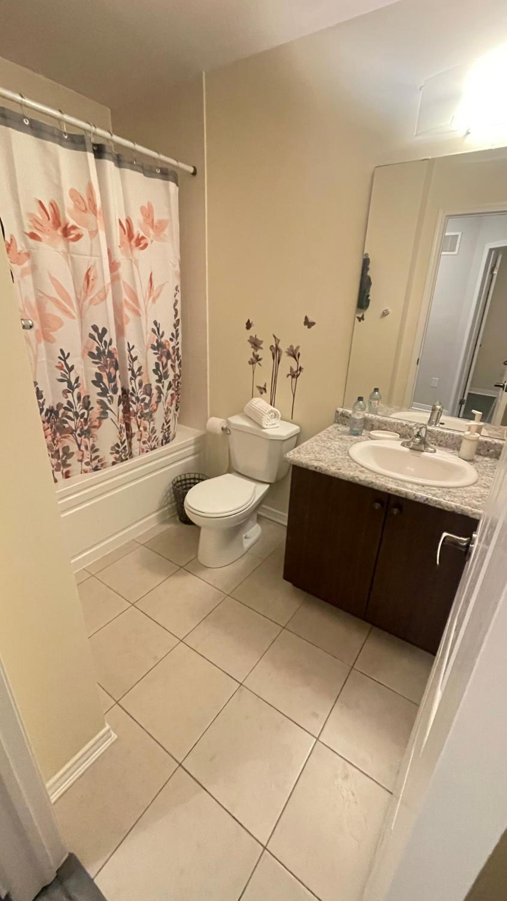Entire Home in Caledonia 1 king Bed 2 Full Bed