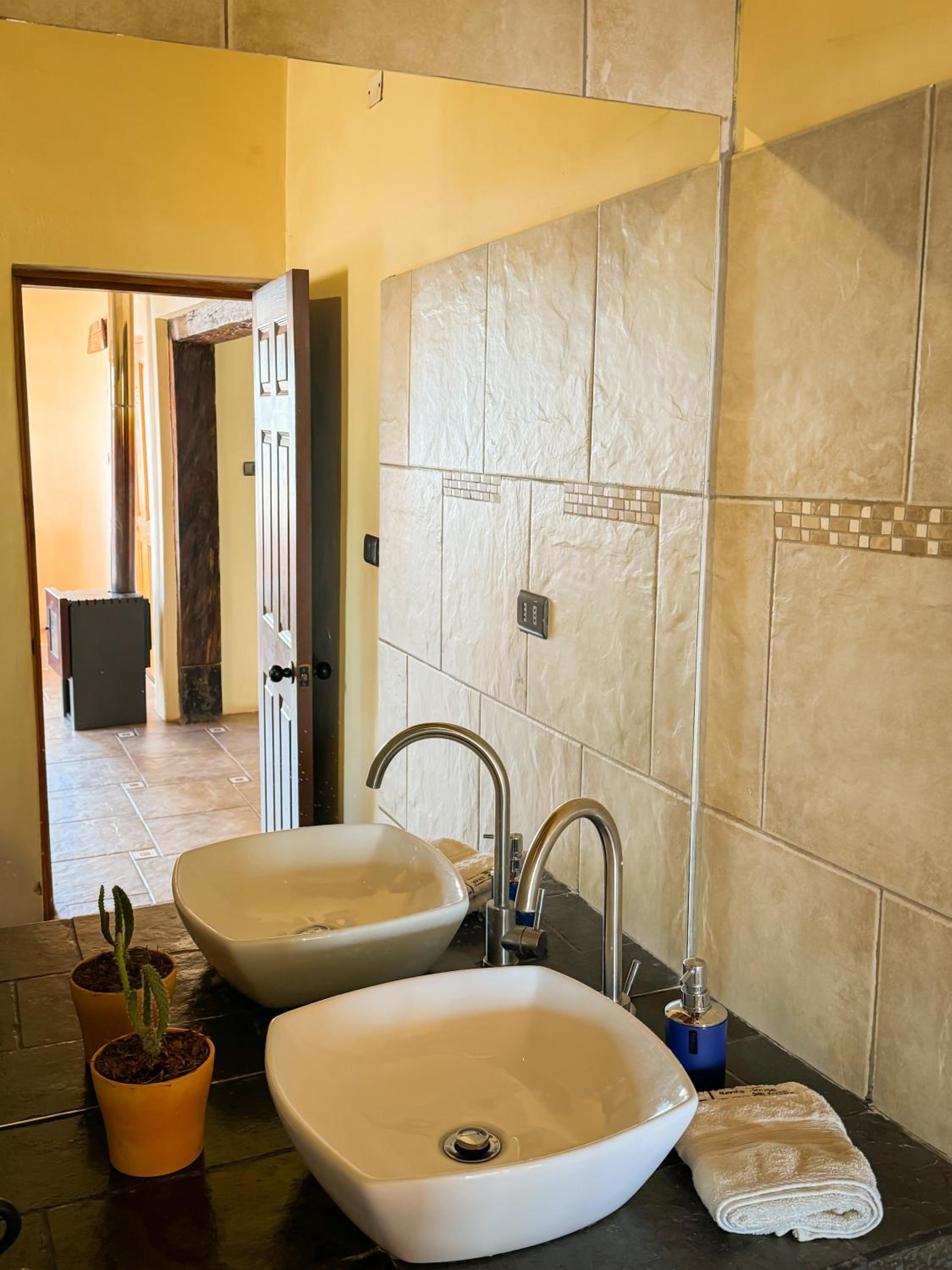Hostal y Cabañas Renta House San Pedro