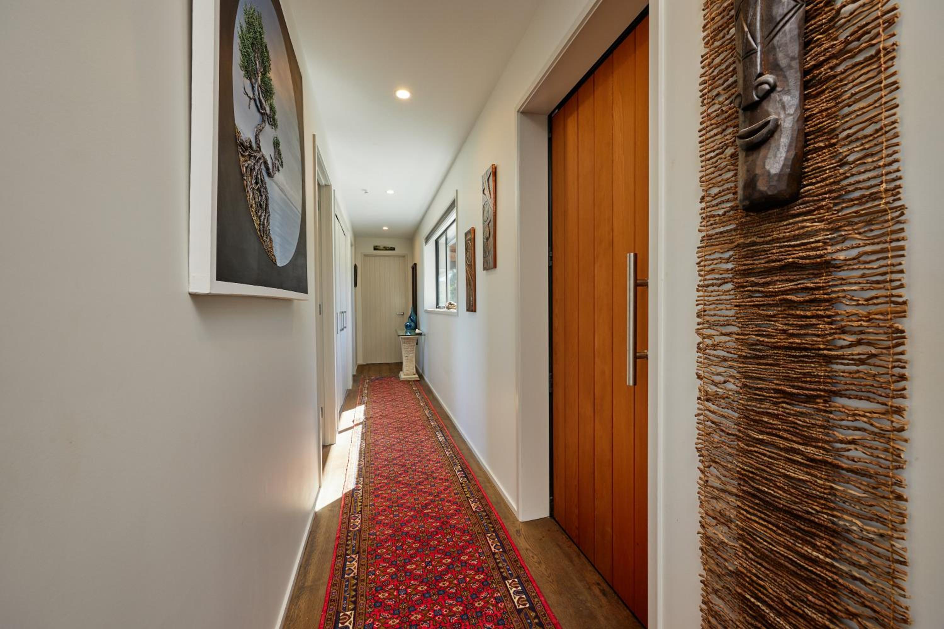 Modern peaceful home with views view 5