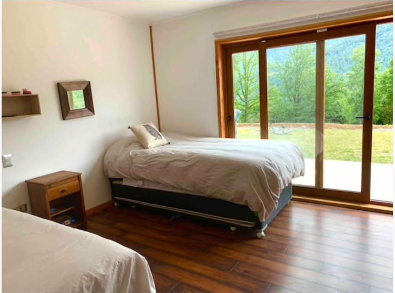 Parcela en bosque con hot tub