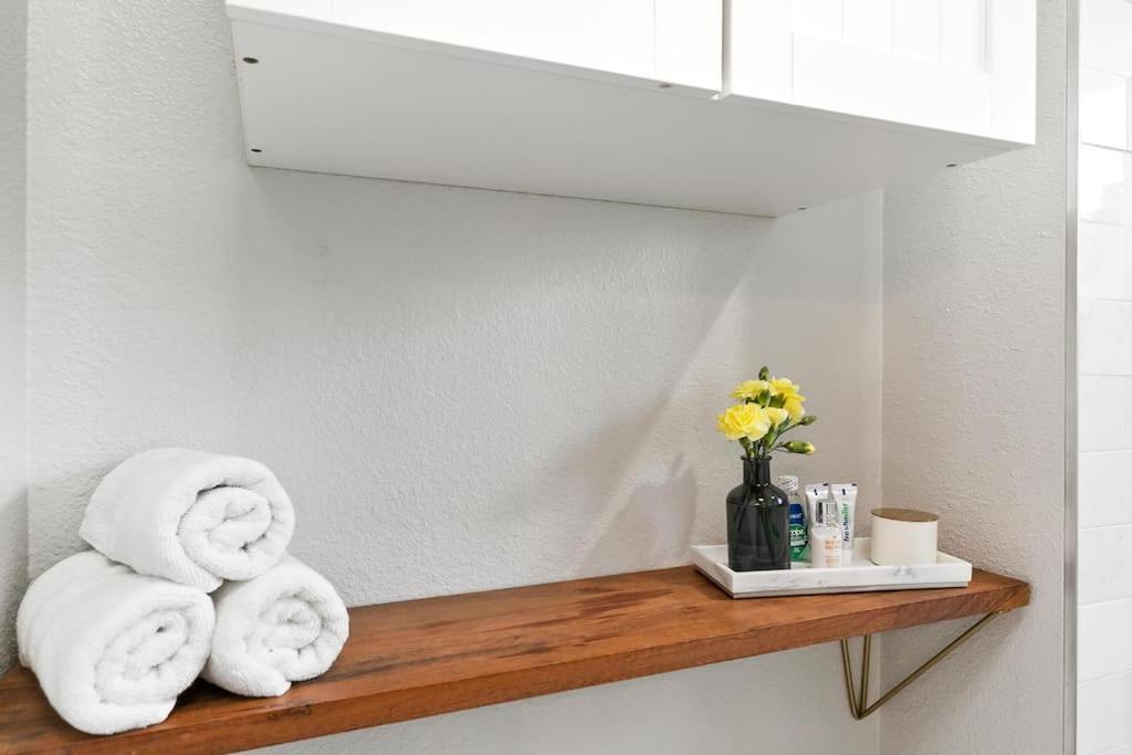 Modern and Updated home in East Sacramento view 3