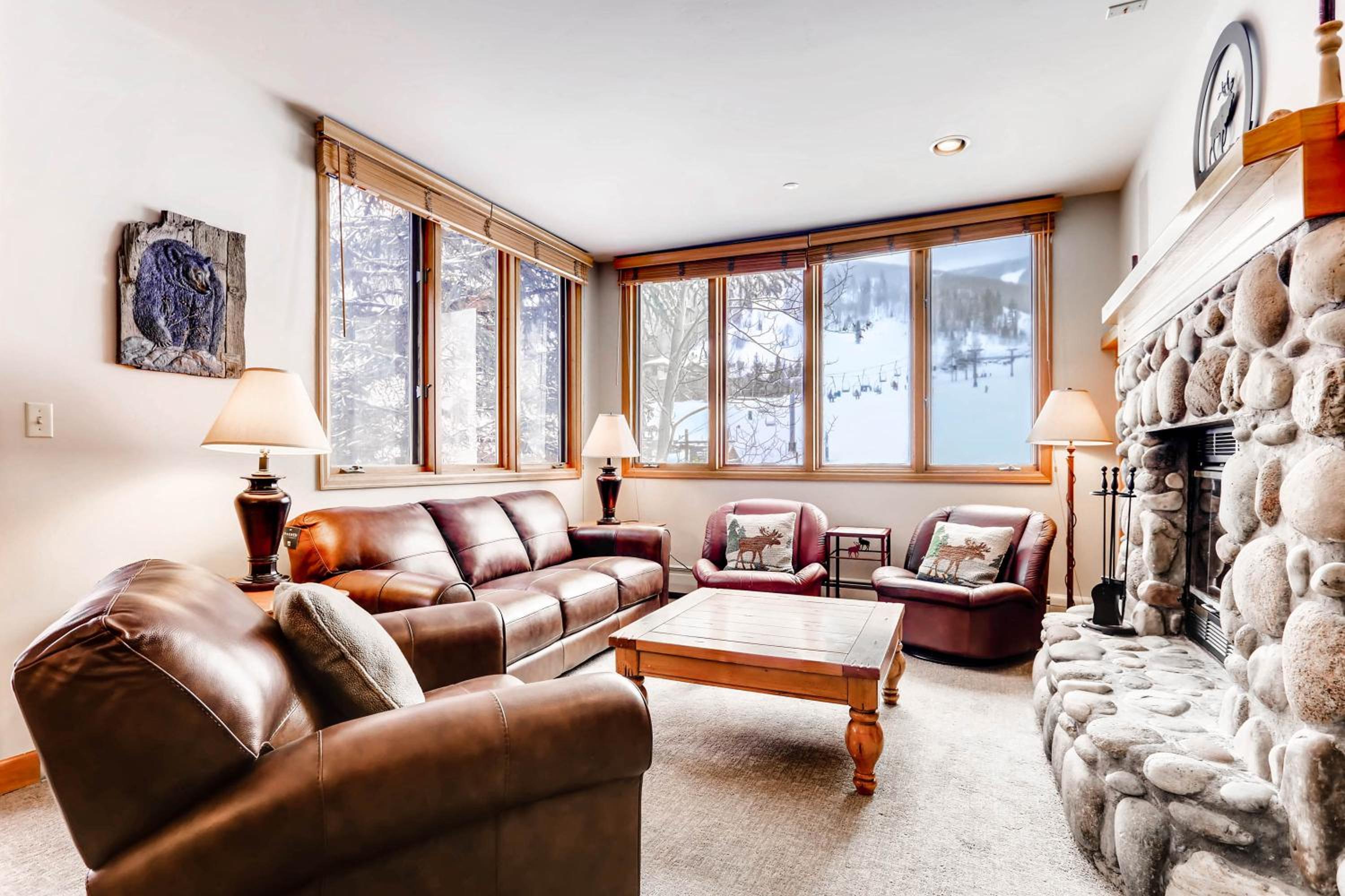 Highlands Lodge 304 by East West Hospitality view 3