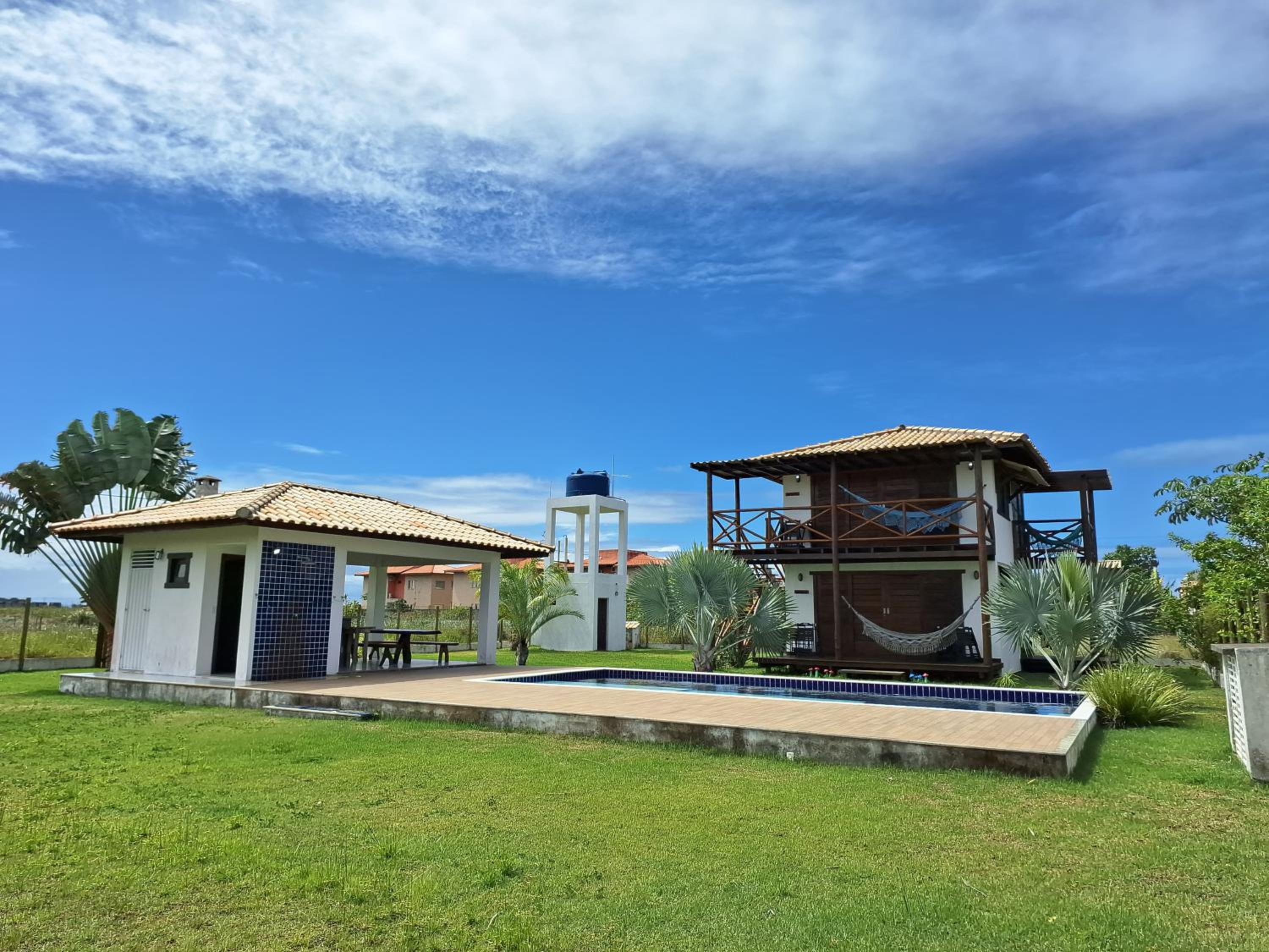 CASA com PISCINA e PRÓXIMA à PRAIA das PISCINAS NATURAIS - TAIPU DE FORA
