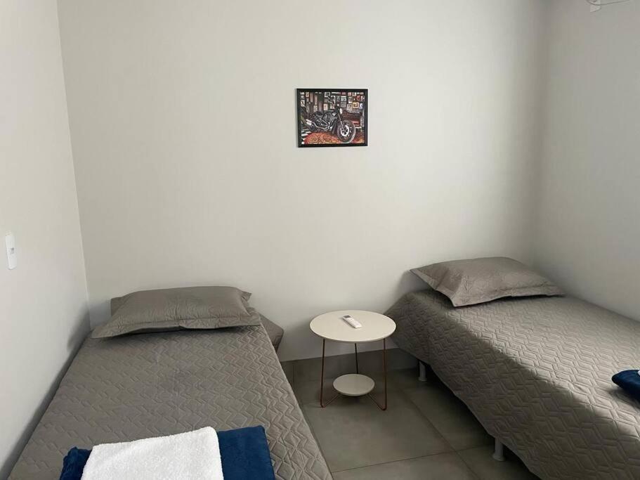 Casa completa, ótima localizacao para 4 pessoas