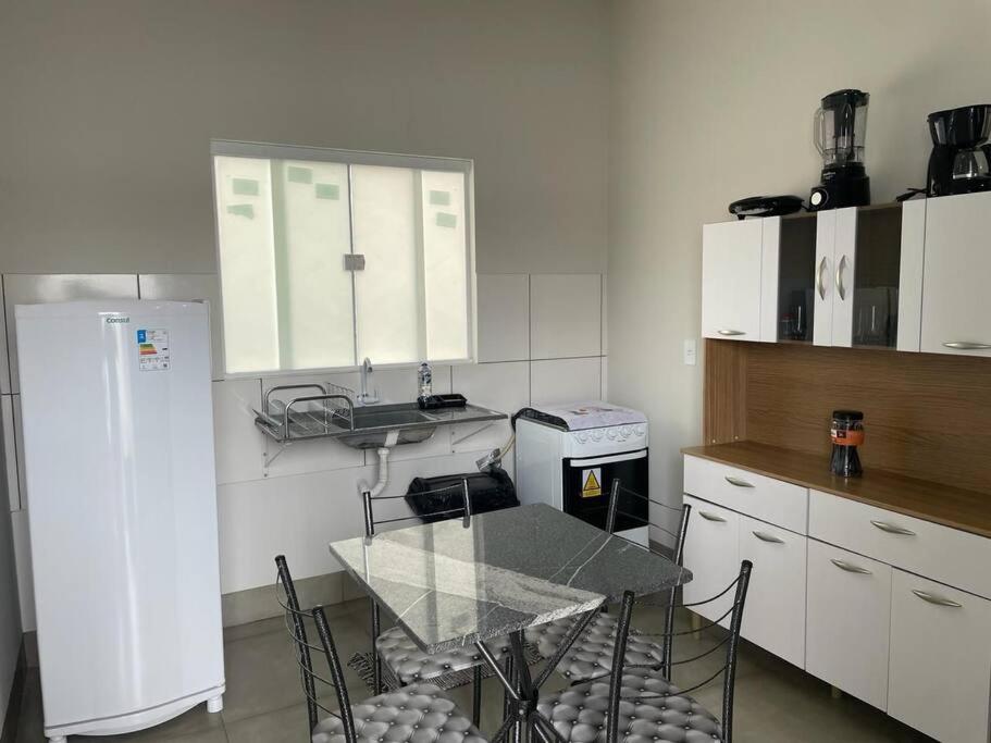 Casa completa, ótima localizacao para 4 pessoas