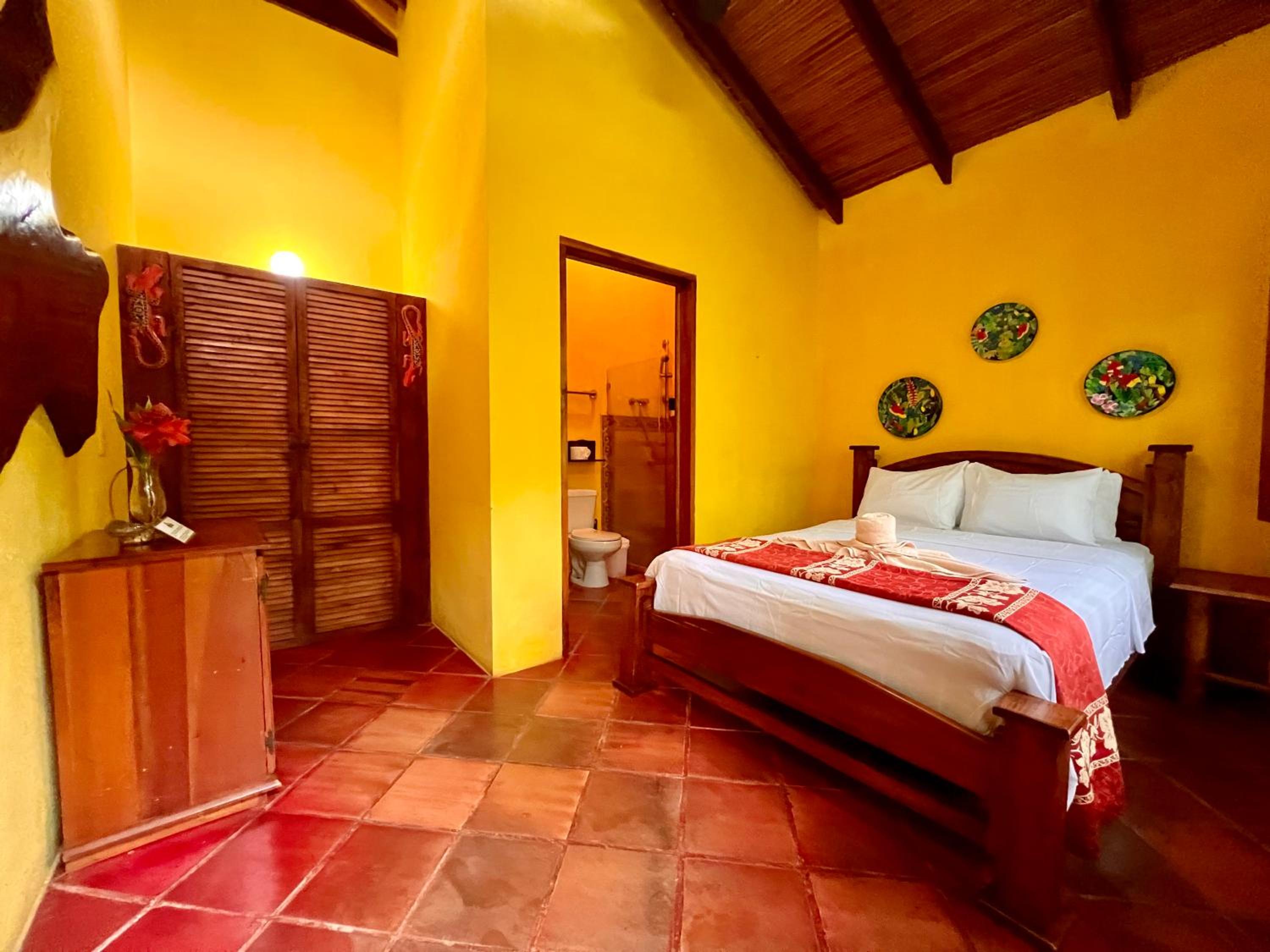 Eco Zaru, Experience Authentic Costa Rican Jungle & Ocean Bliss