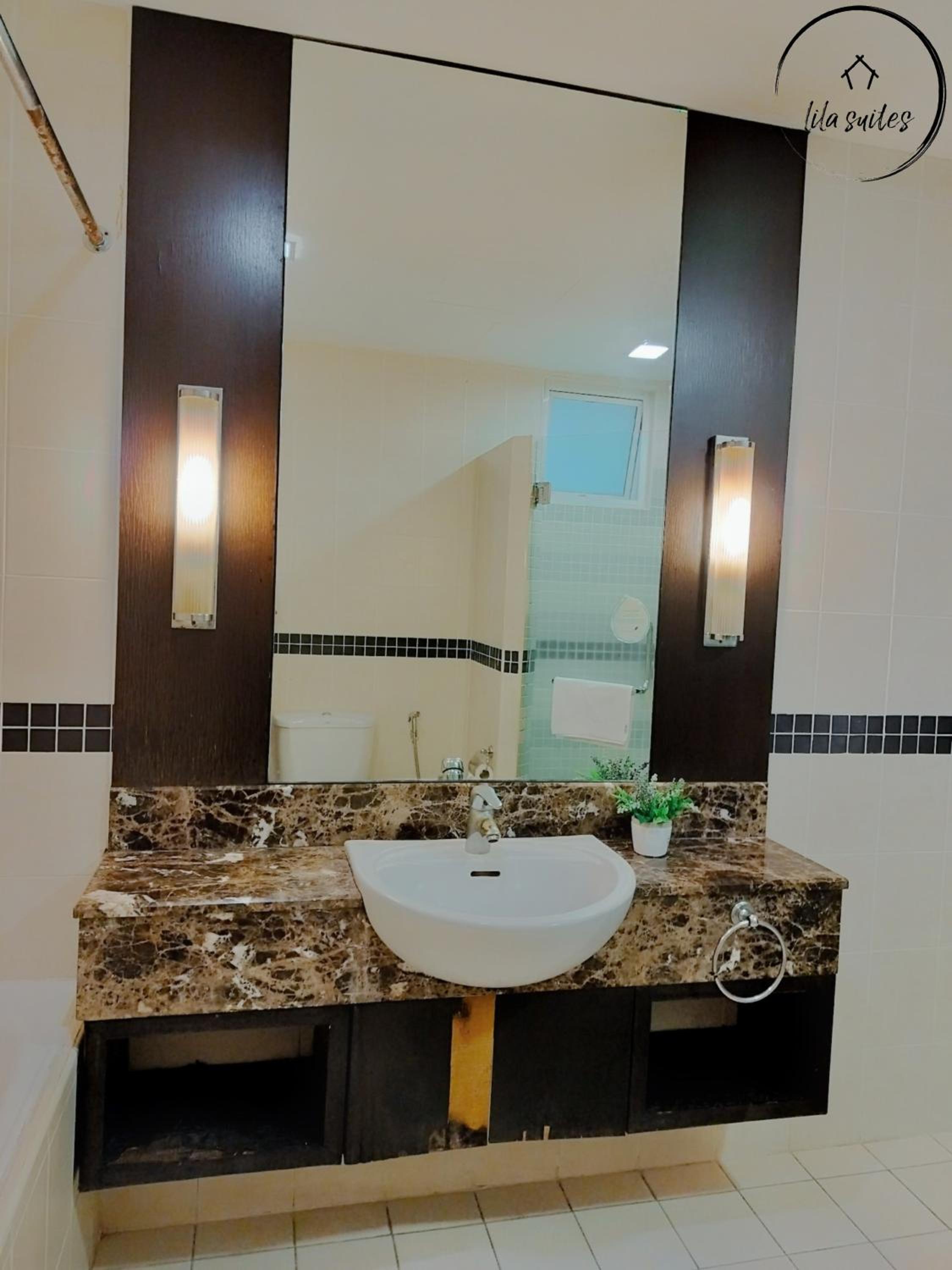 Lila Suites Seri Bukit Ceylon