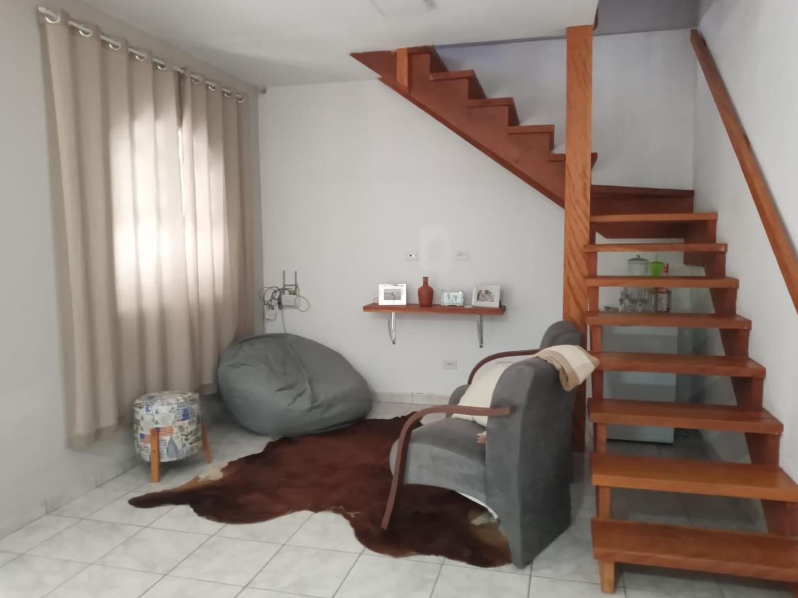 Confortável casa com piscina
