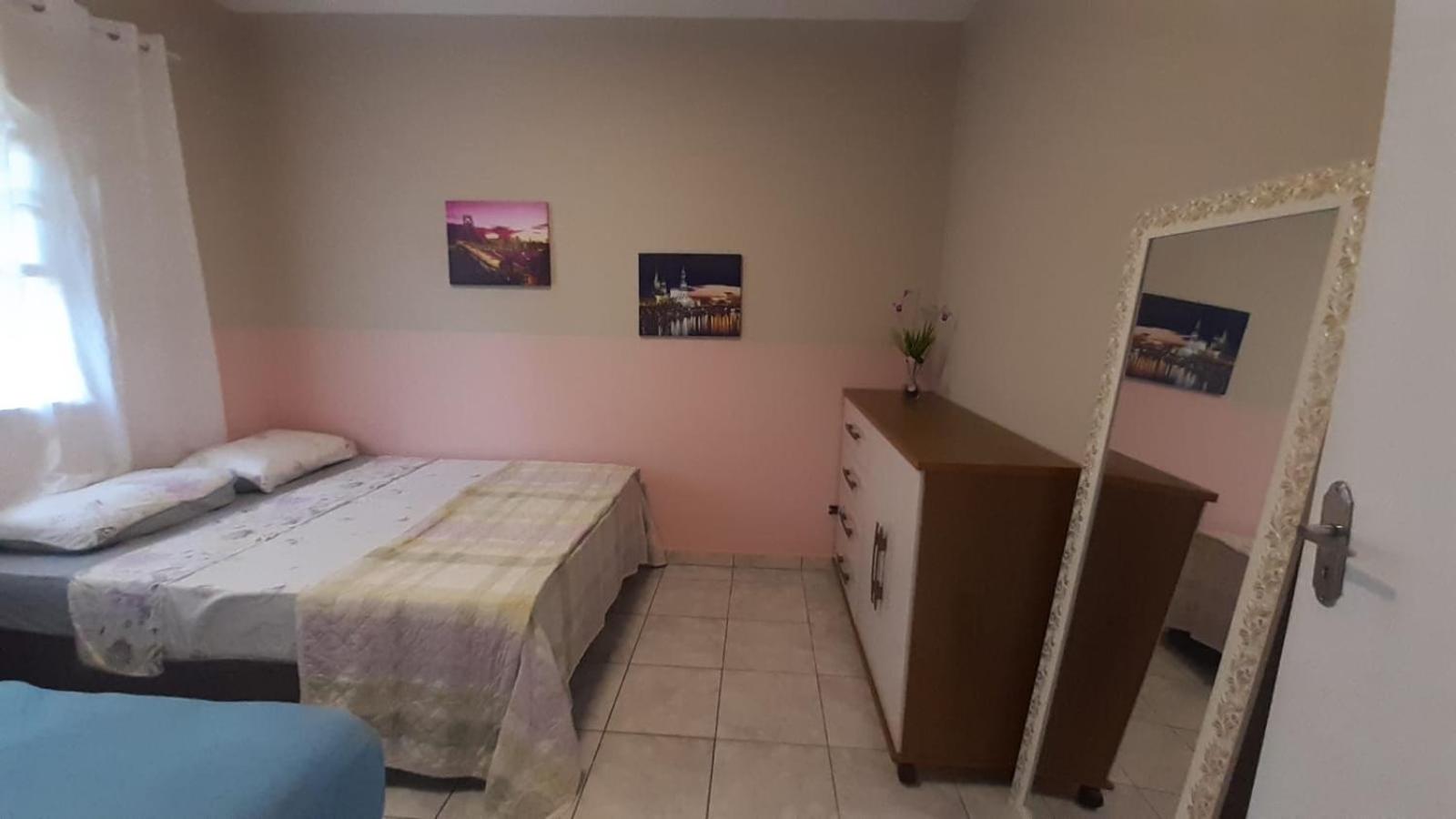 Confortável casa com piscina
