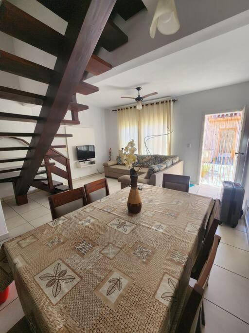 Casa em condomínio 500mt praia