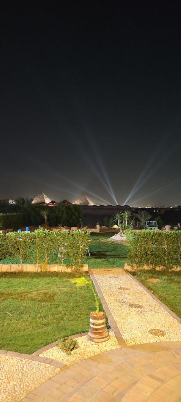 Pyramids Lodge