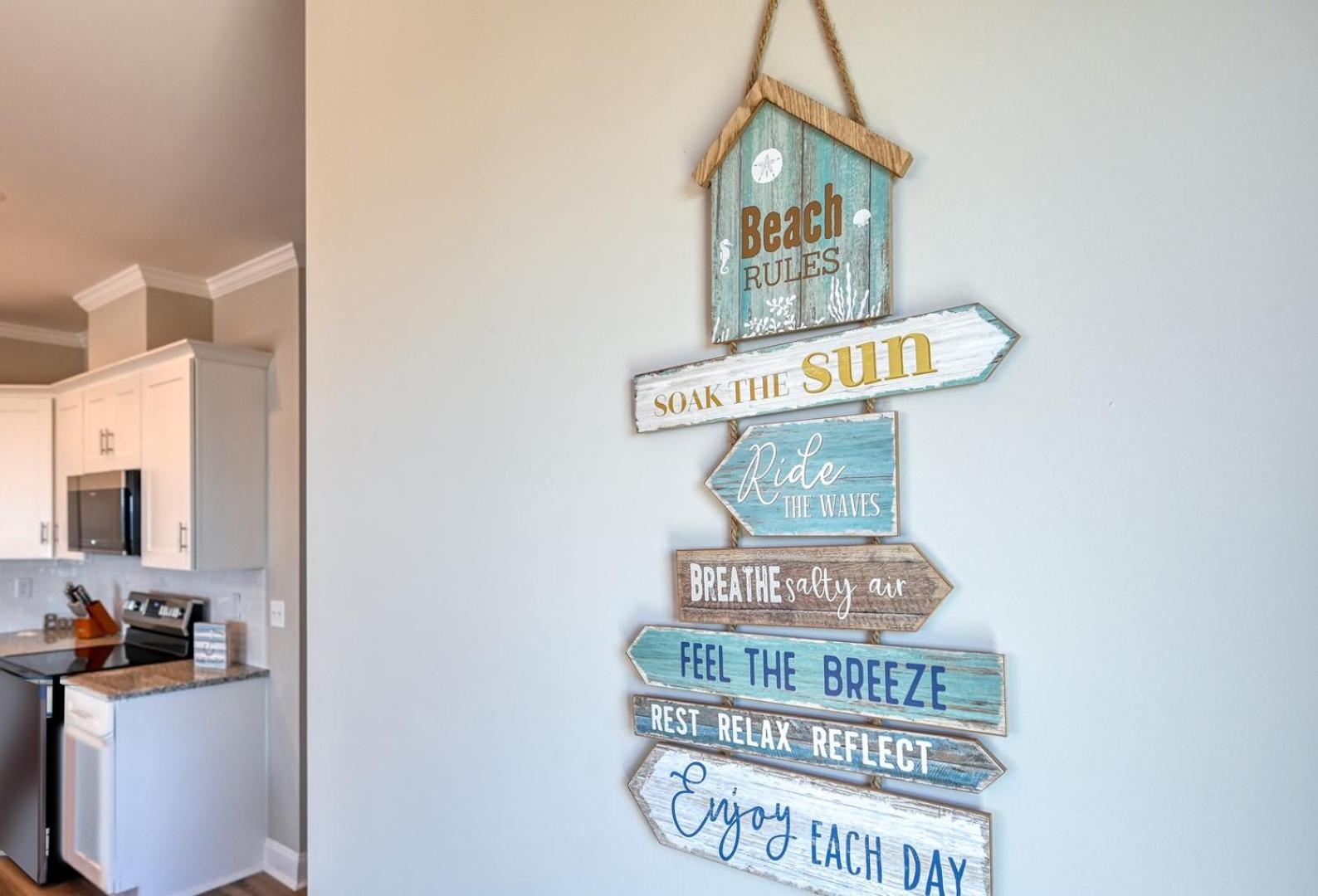 North Topsail Oceanfront with Shared Pool - Dogs Allowed - Elevator