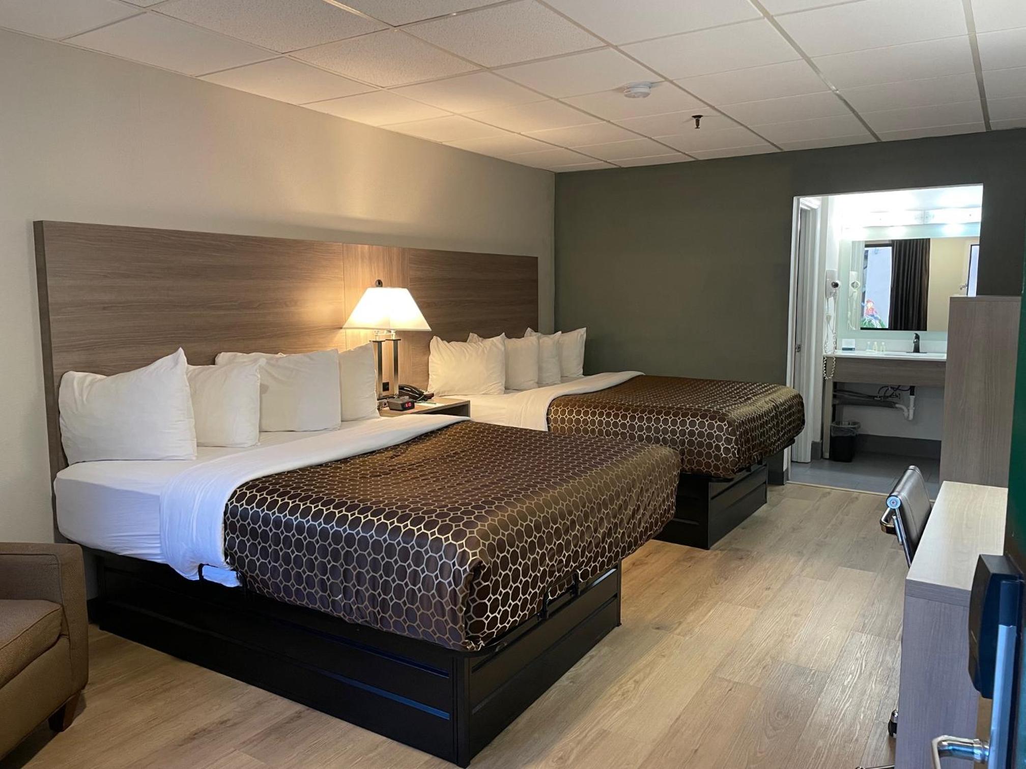 Quality Inn Downtown Helen view 4
