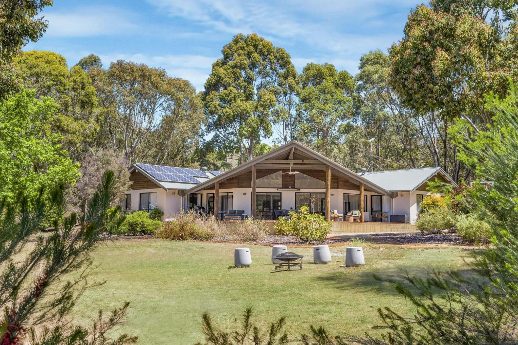 Wisteria Lodge