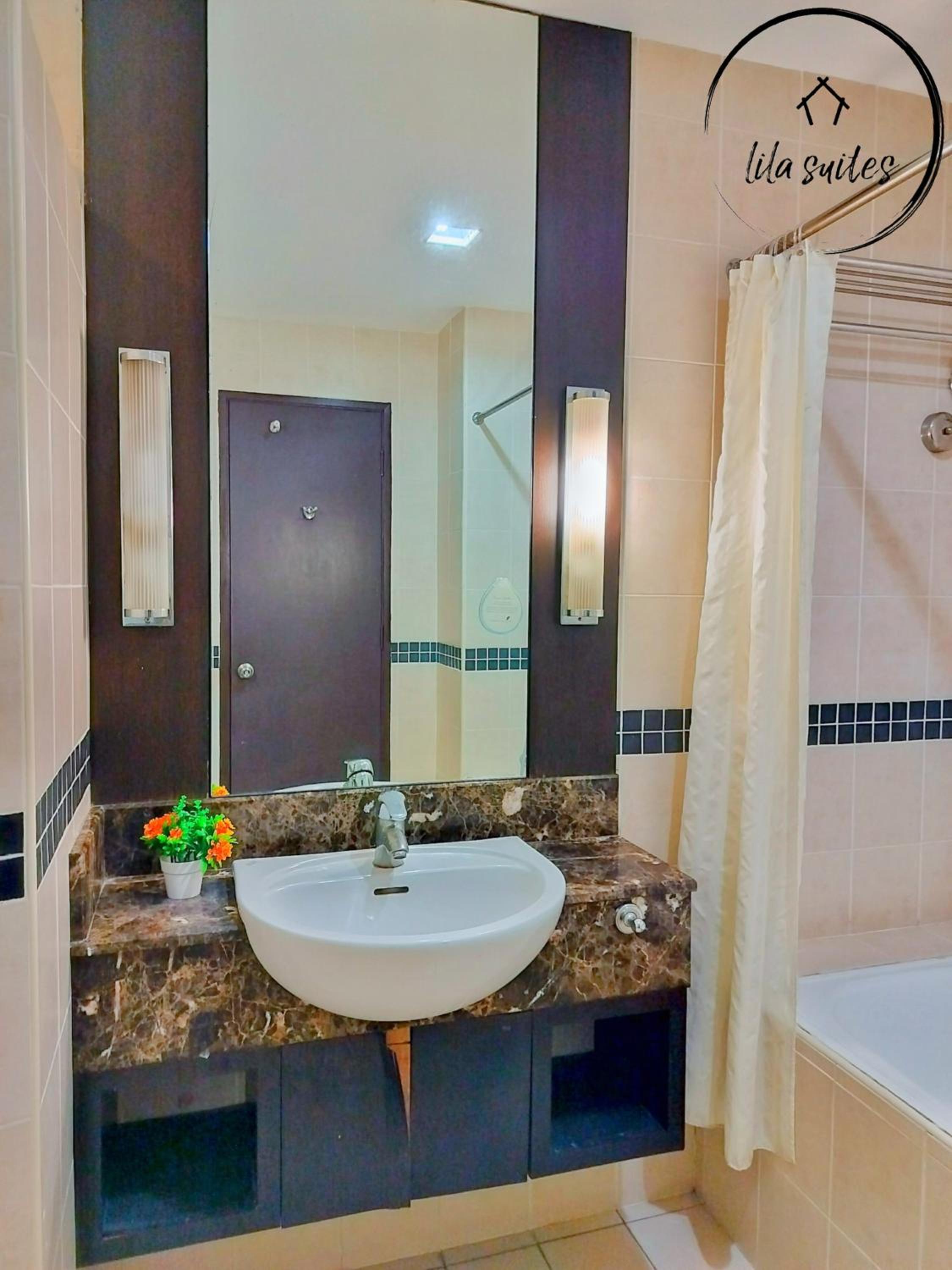 Lila Suites Seri Bukit Ceylon