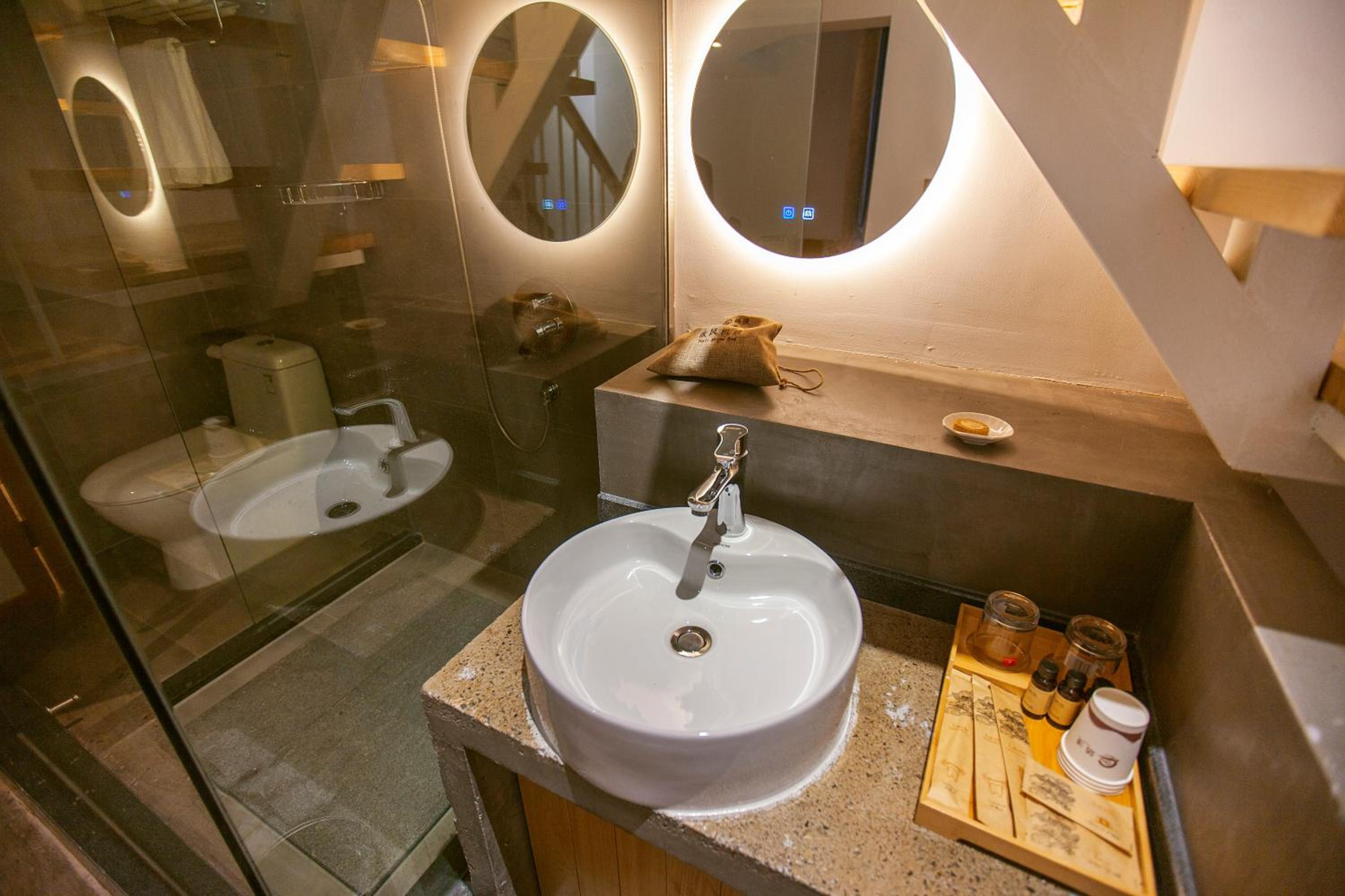 Tianmen Boutiqu Hotel-Free pickup-English services-Near the Tianmen Cableway