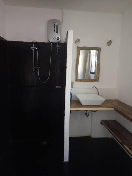 Spacious Loft with garden in the heart of el nido town view 4