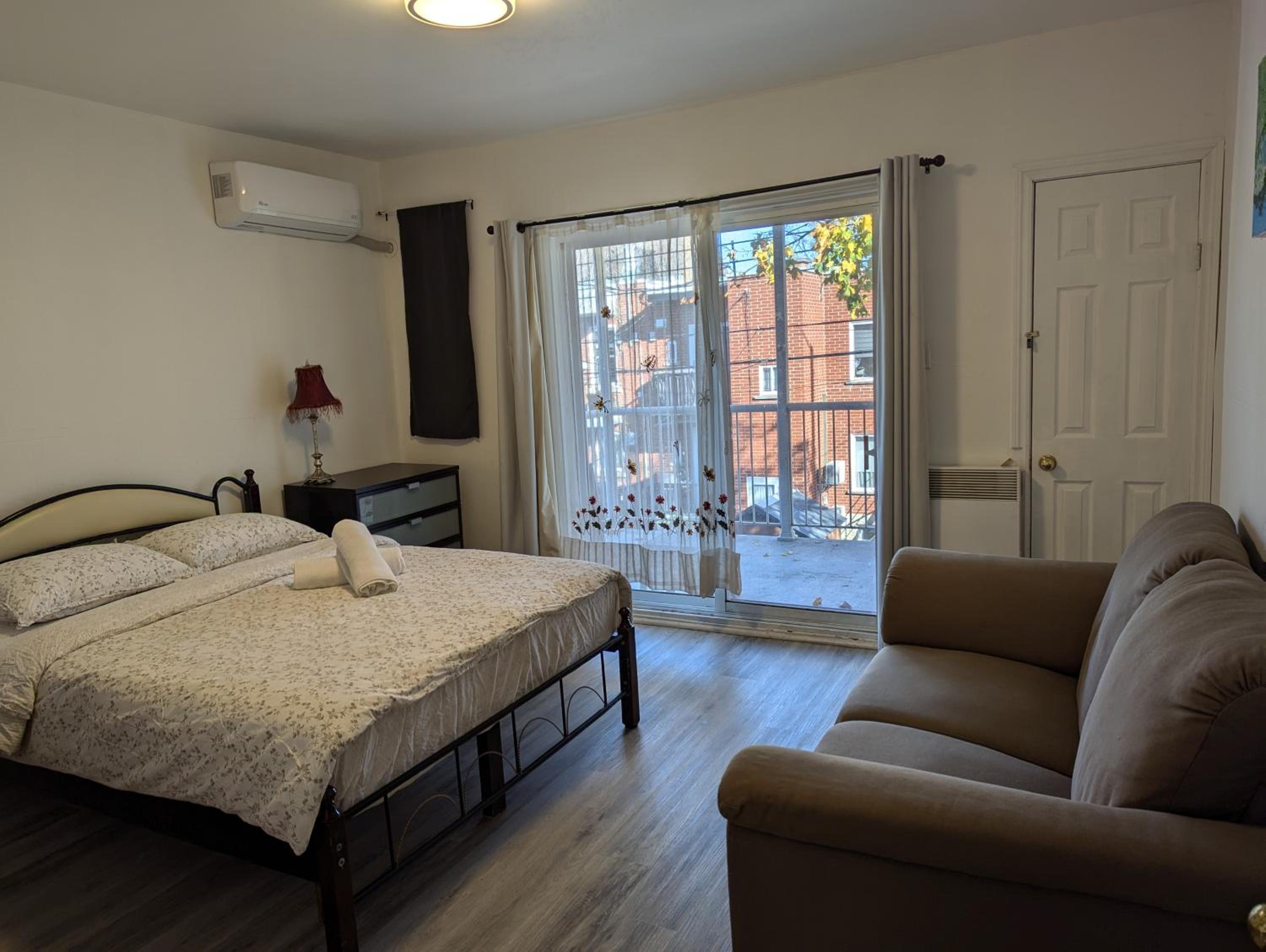 Hotel Comfy Apartment Close To Metro With Self Check In