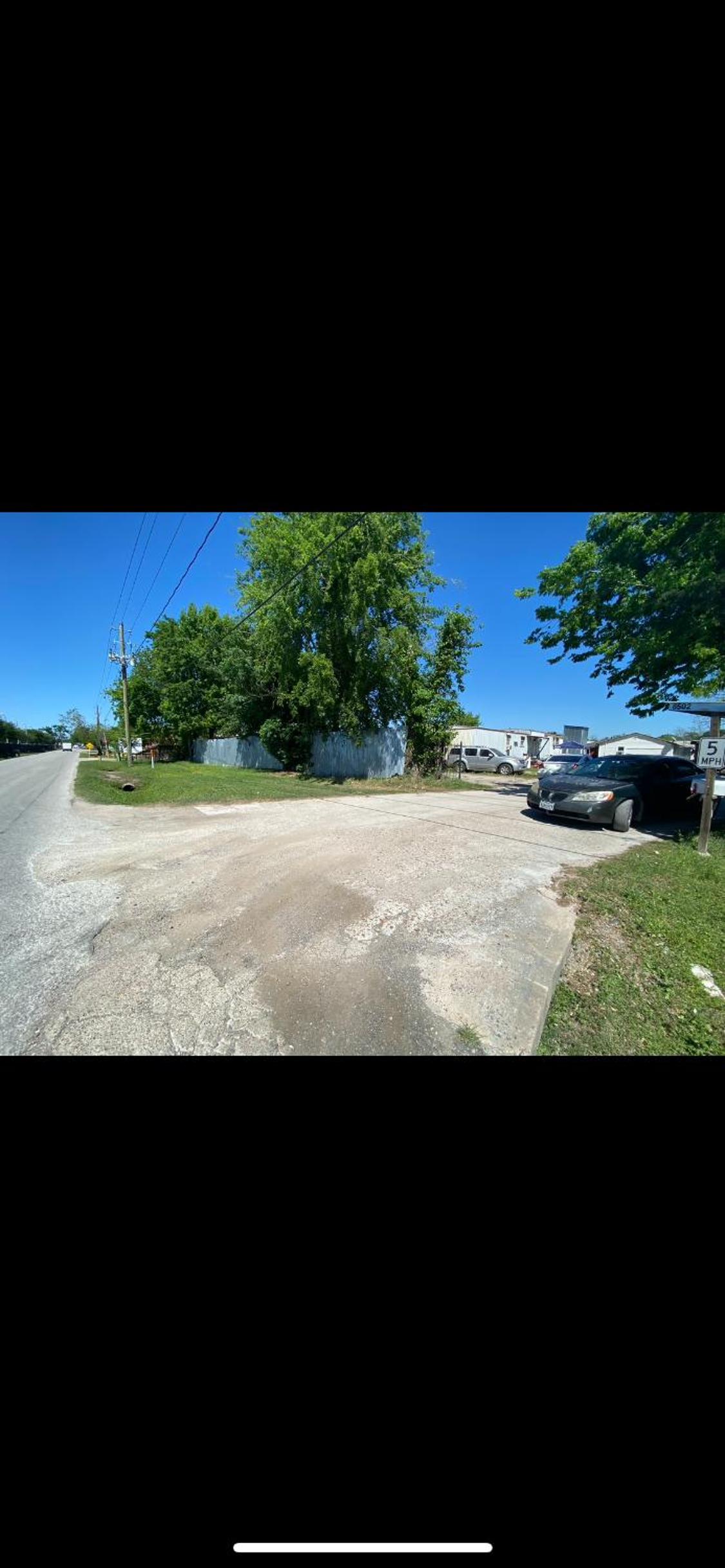 Hidden Gem- Free Parking 15 min to DT view 4