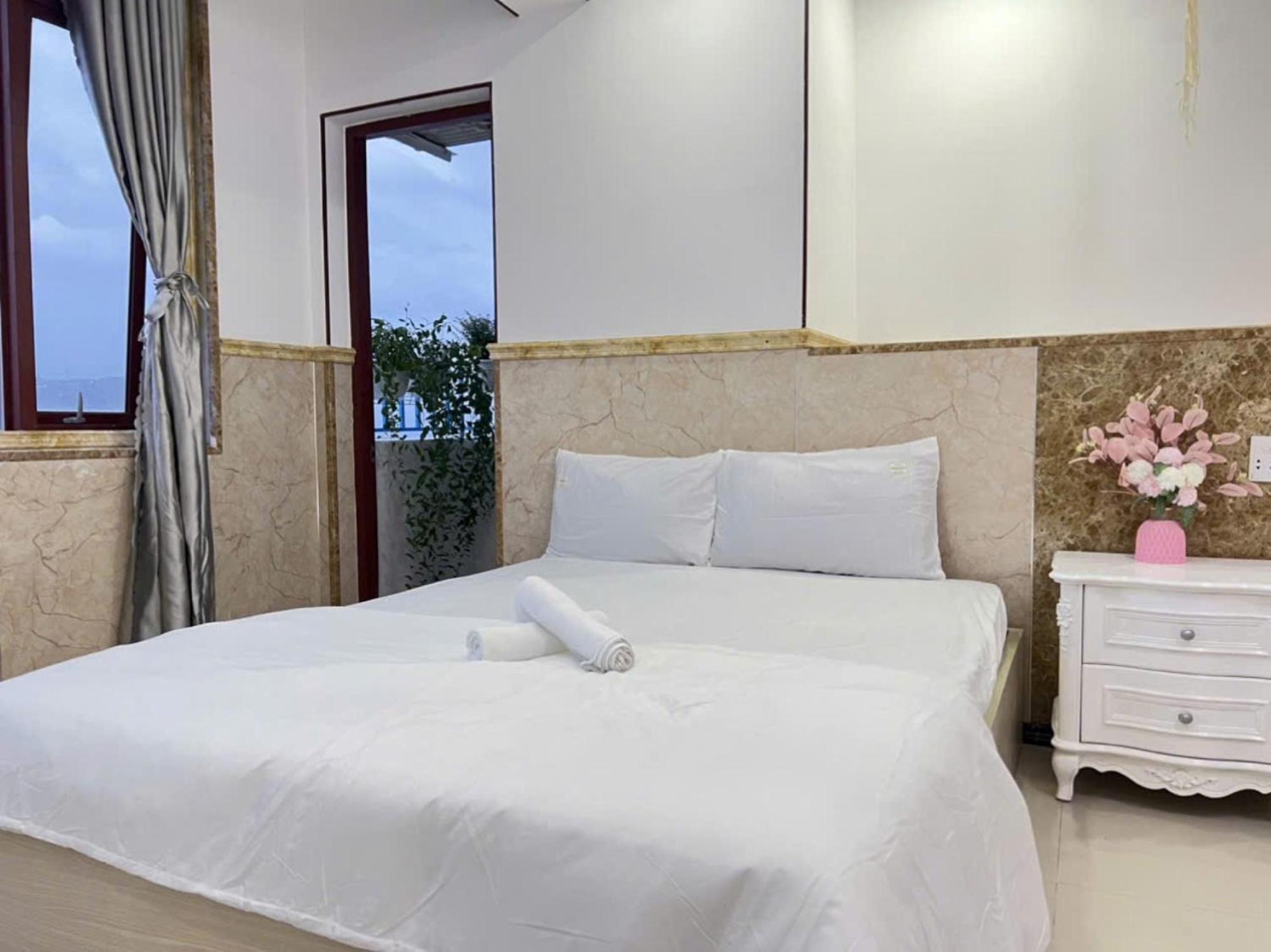 Anna Luxury Apartment