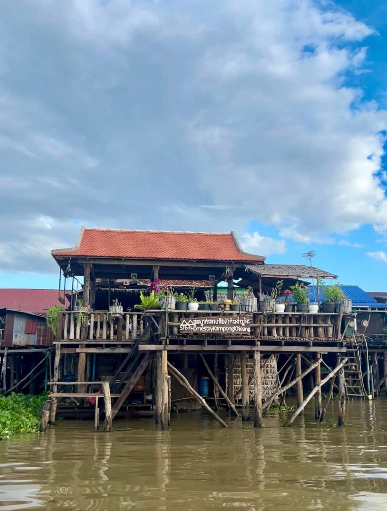 ST 63 Home Stay & Tour Kampong Khleang
