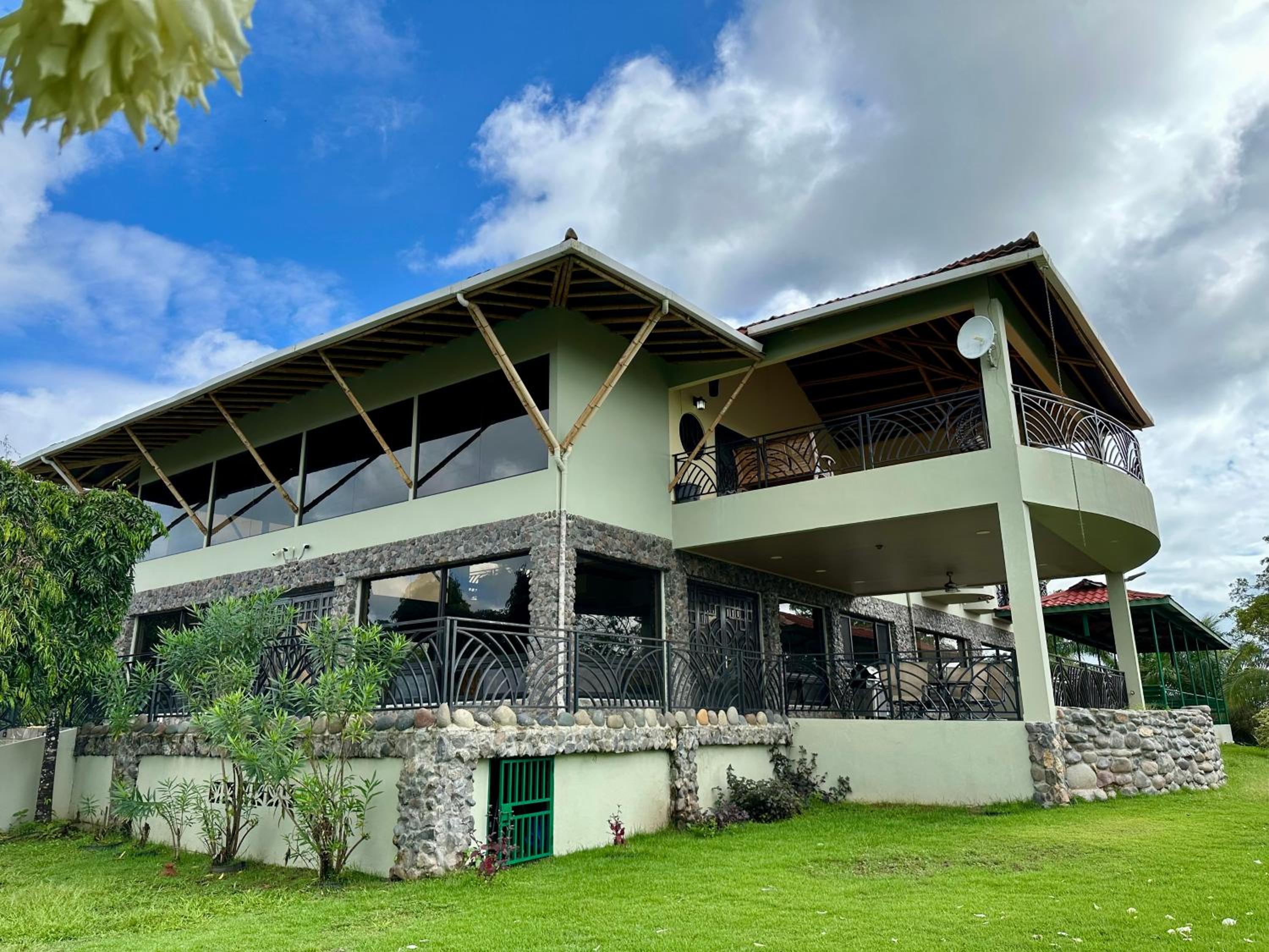 Villa Vambú, Chiriquí, Panamá view 2