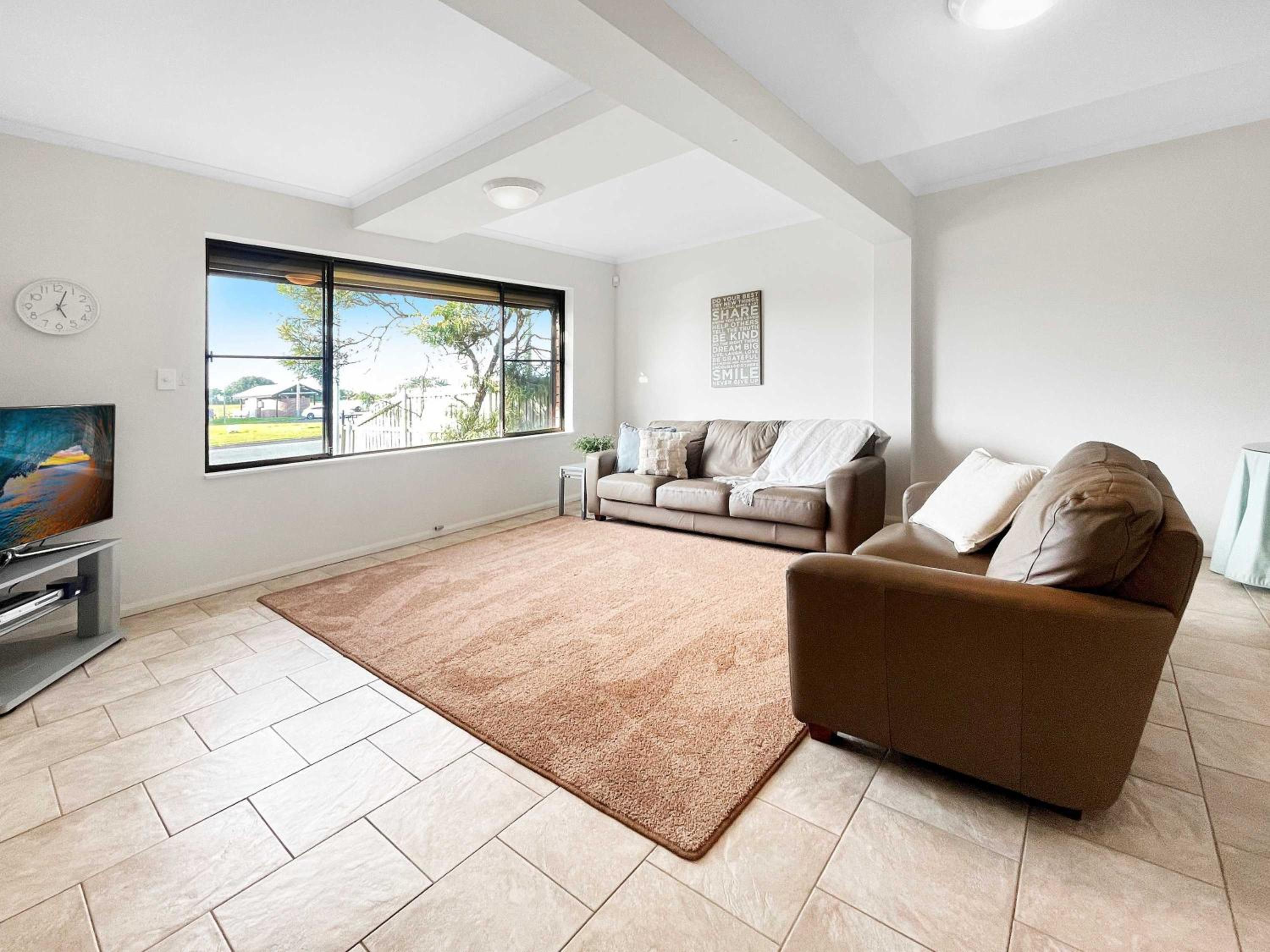 Family Getaway Opposite Warilla Beach