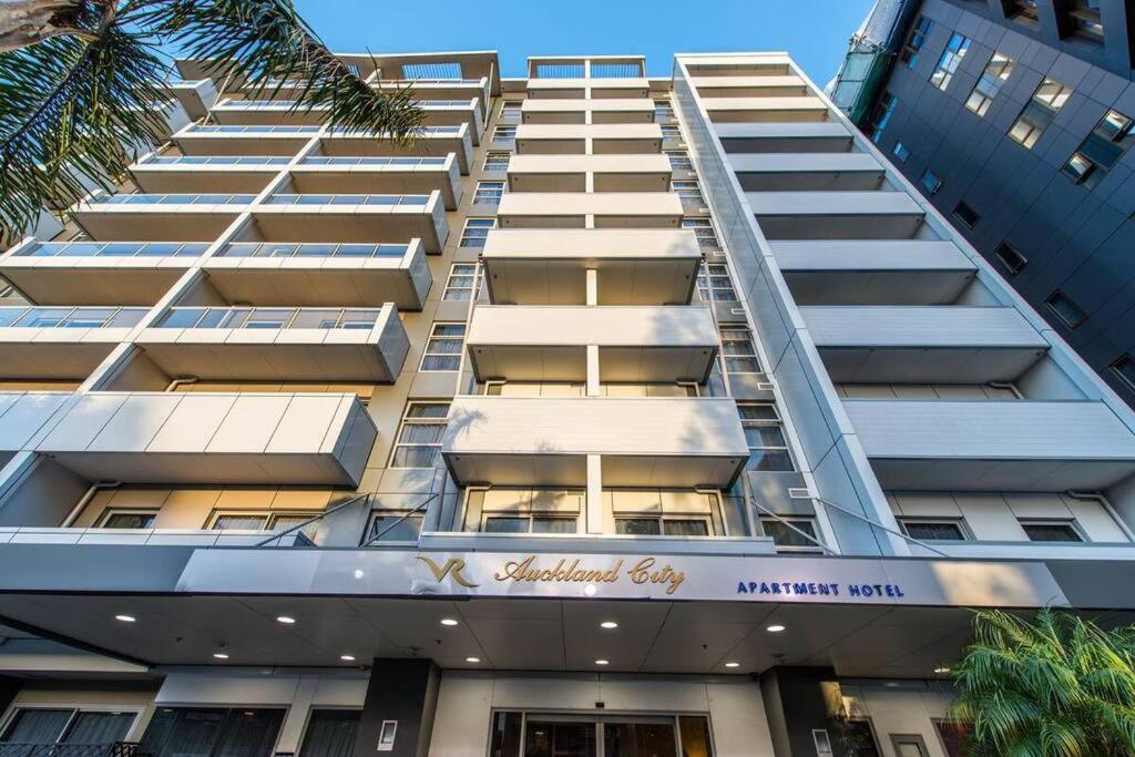 Sky Tower View Apartment in Auckland CBD-2 Bedroom view 3