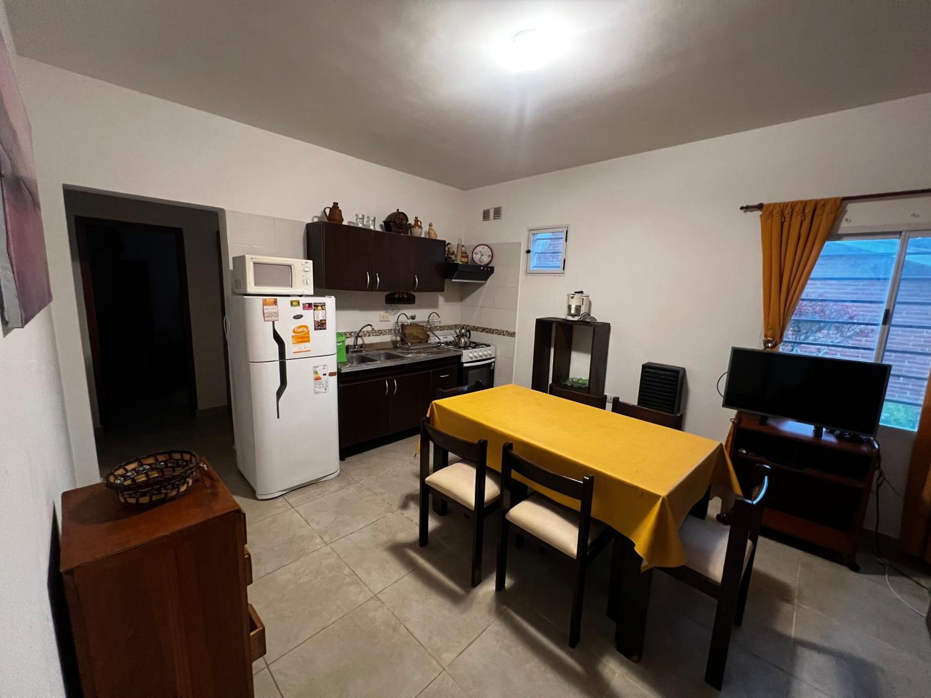 Casa a 50 metros del mar cerca del centro comercial