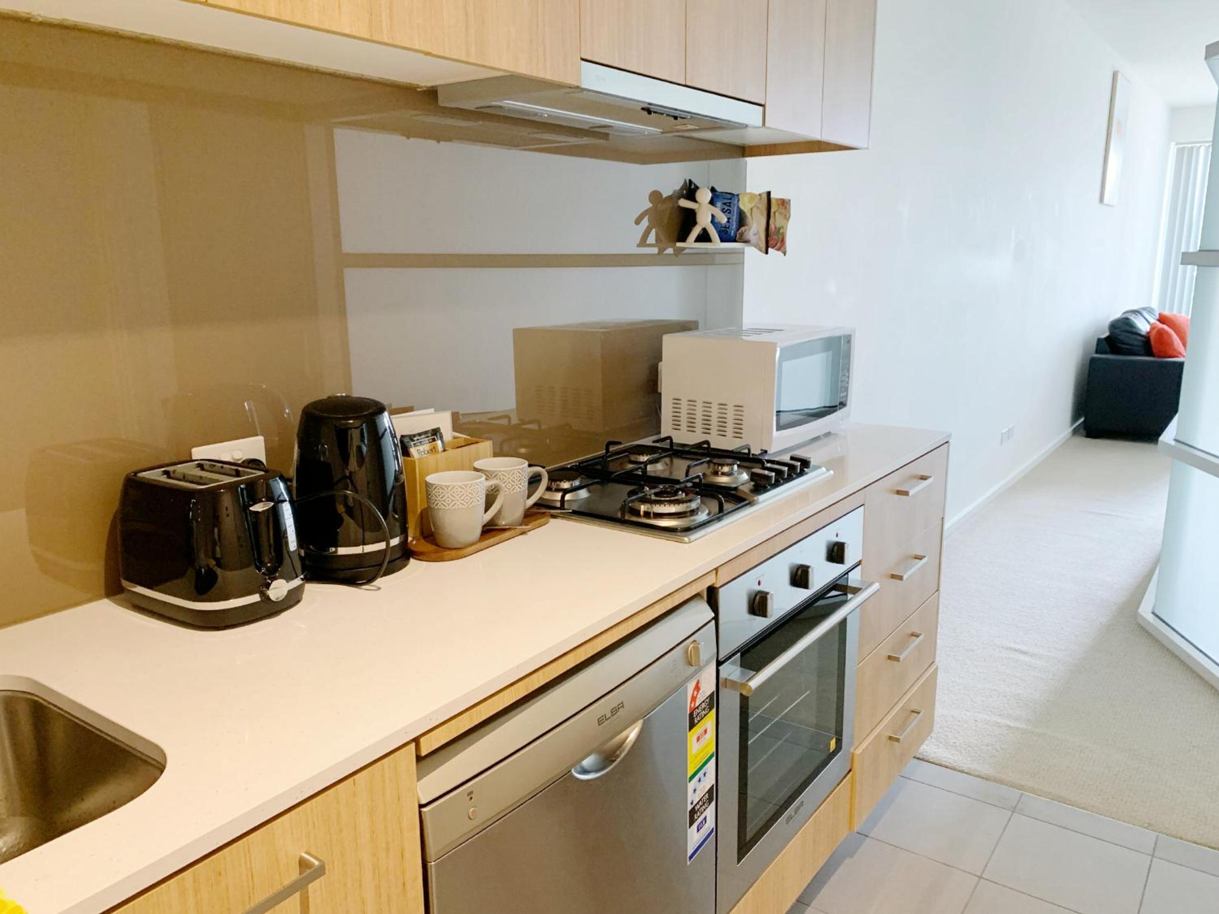 Modern One Bedroom Apartment at Morphett- In the Heart of Adelaide