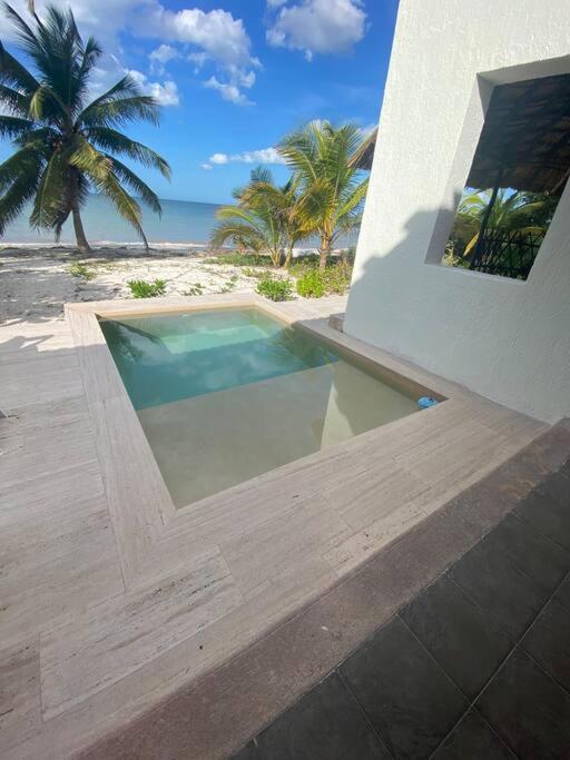 Wonderful beach house in Telchac view 4