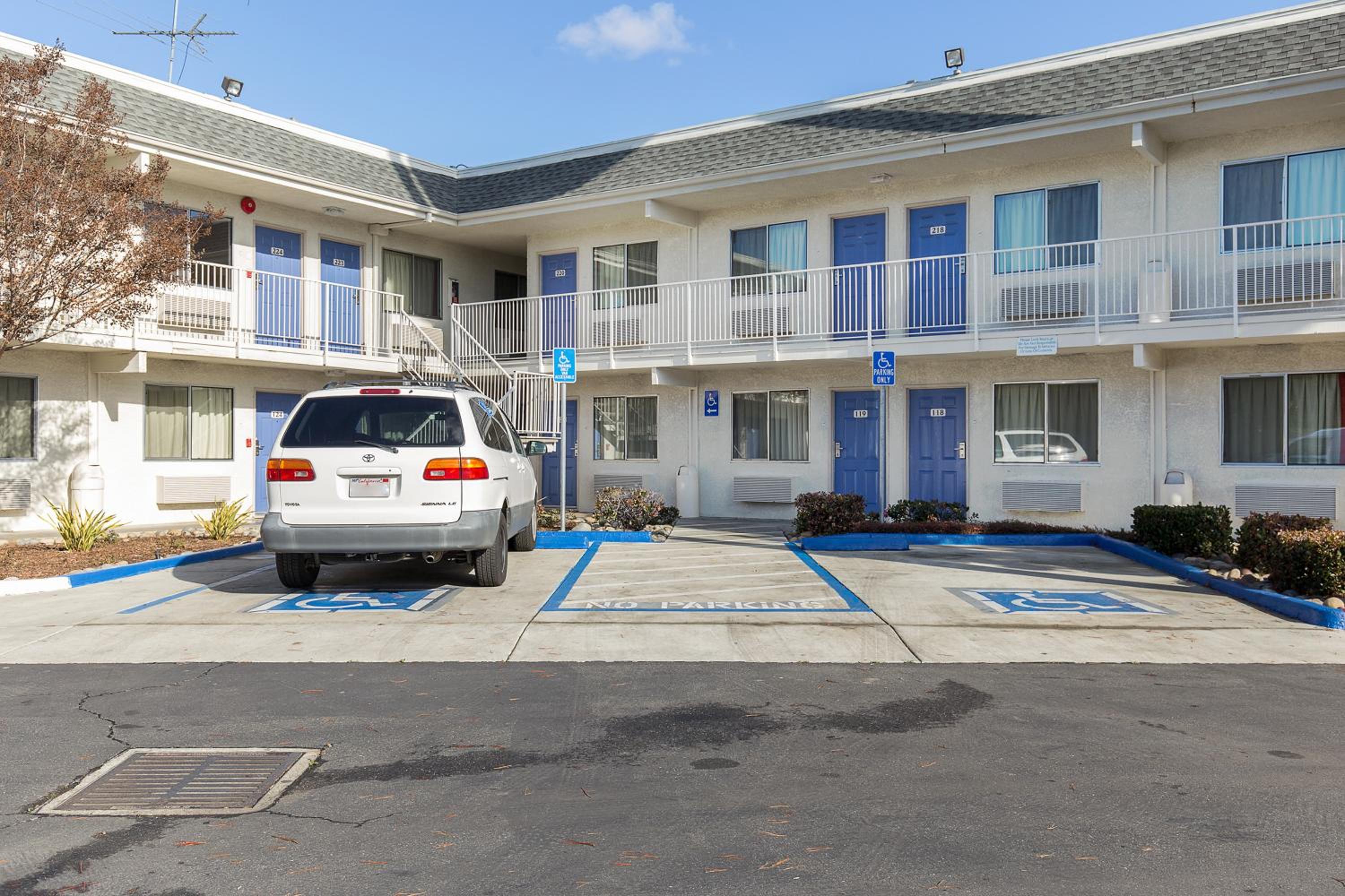 Hayward Vacations - Motel 6 Hayward, CA- Silicon Valley Gateway - Property Image 9