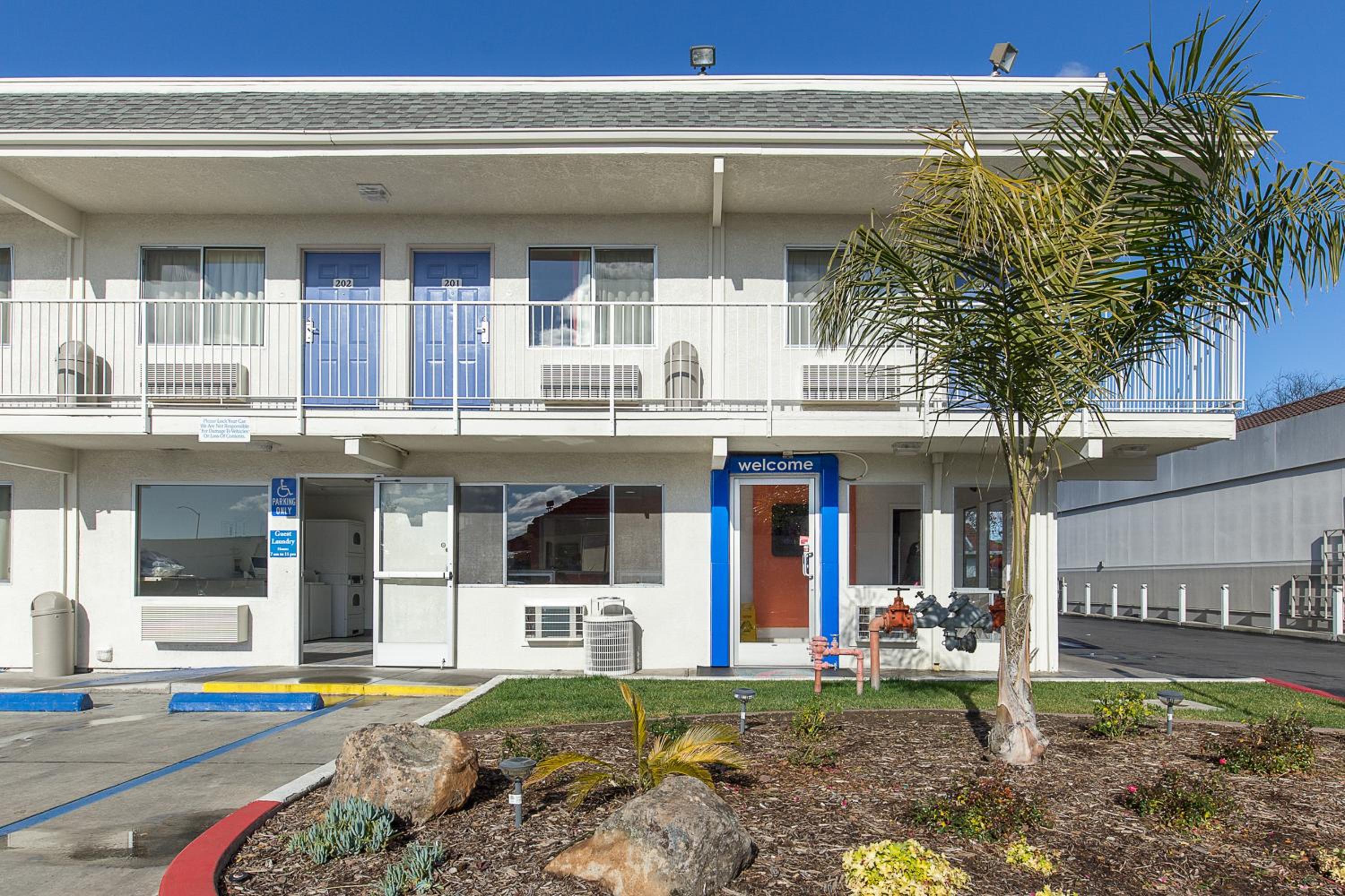 Hayward Vacations - Motel 6 Hayward, CA- Silicon Valley Gateway - Property Image 58