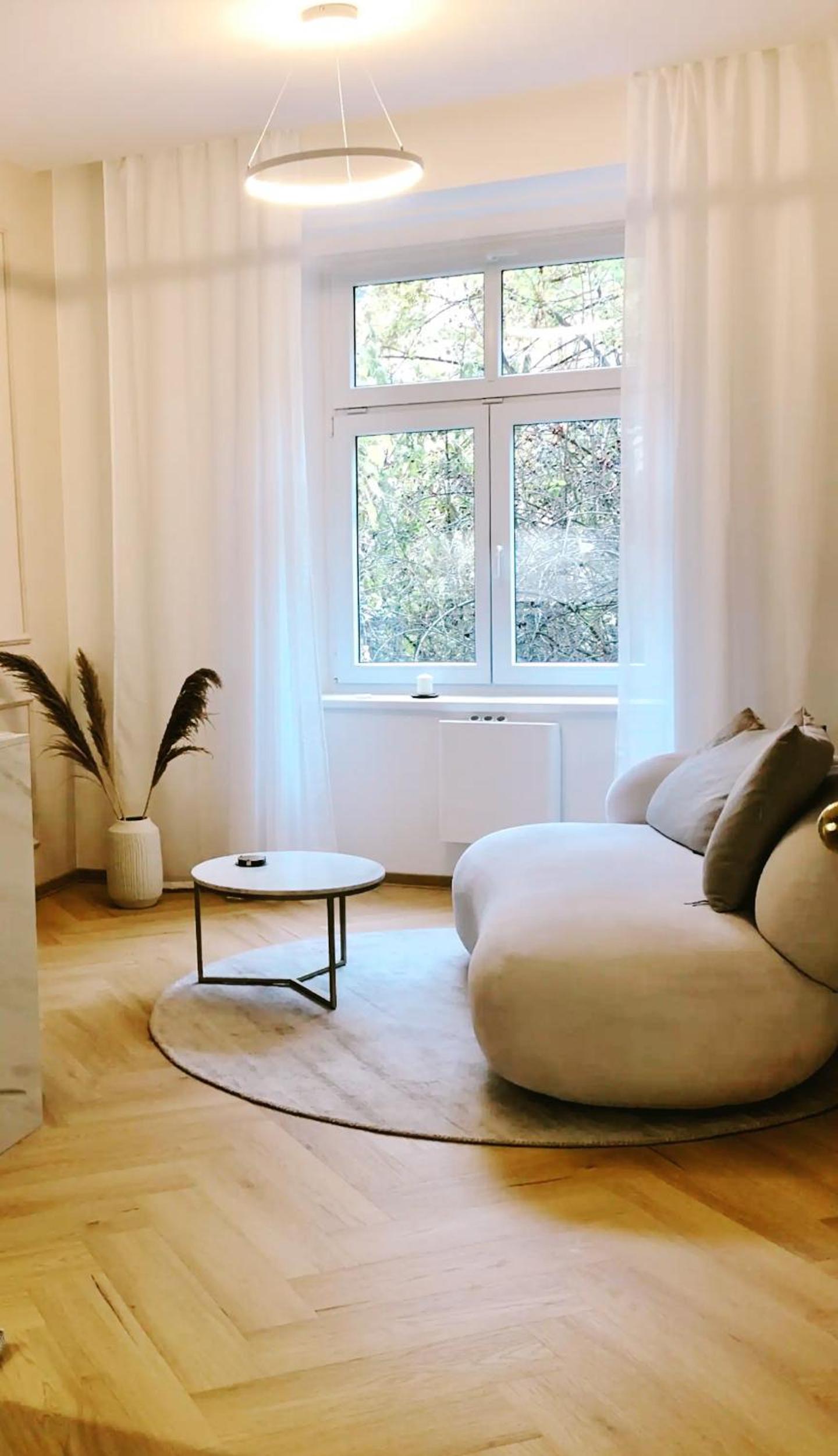 New Stylish Apartment Deluxe - Close to Downtown