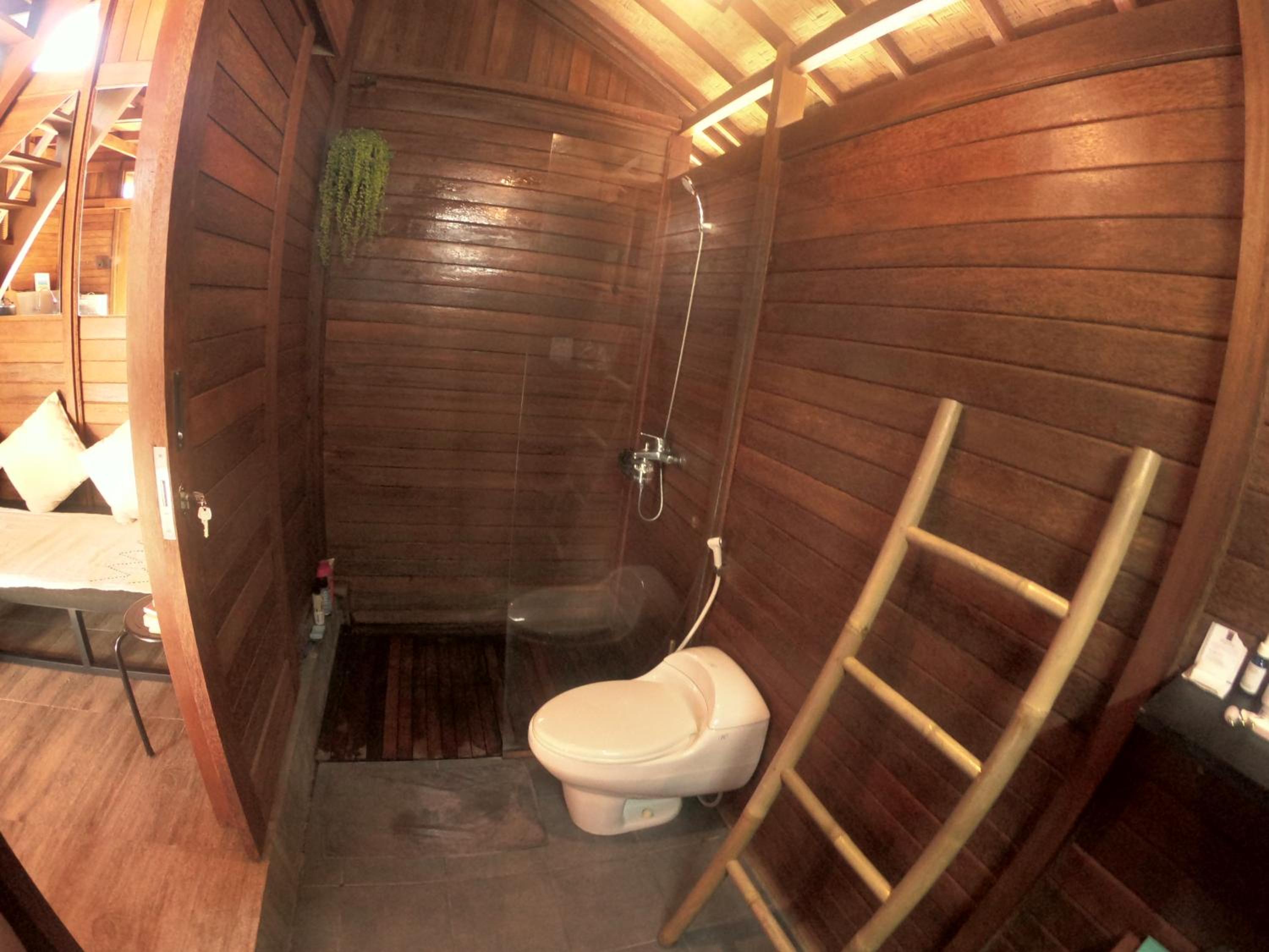 2 storey wooden house in the heart of Uluwatu