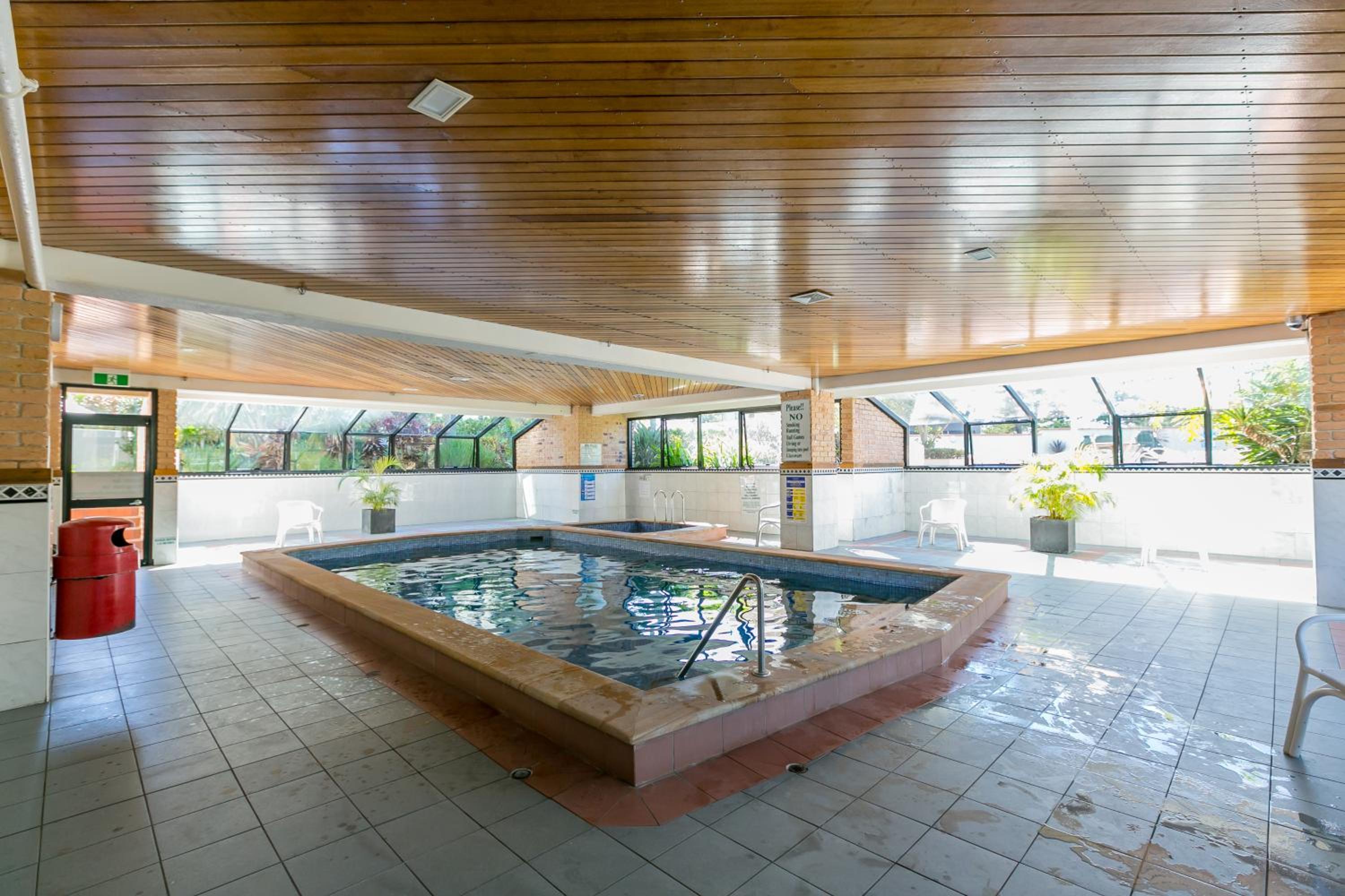 Peninsula Private Apartments - Q Stay