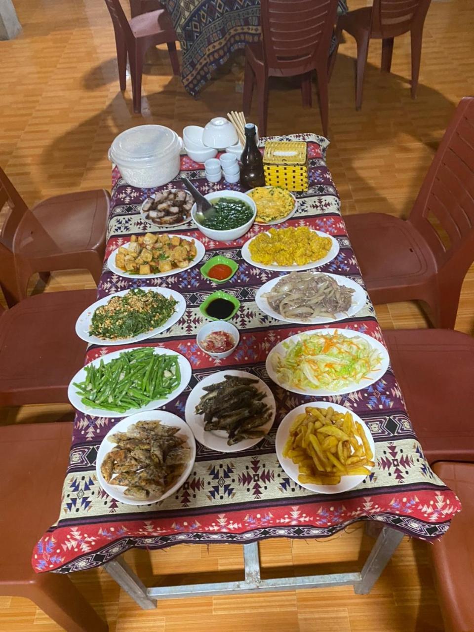 Du Già Ngọc Homestay