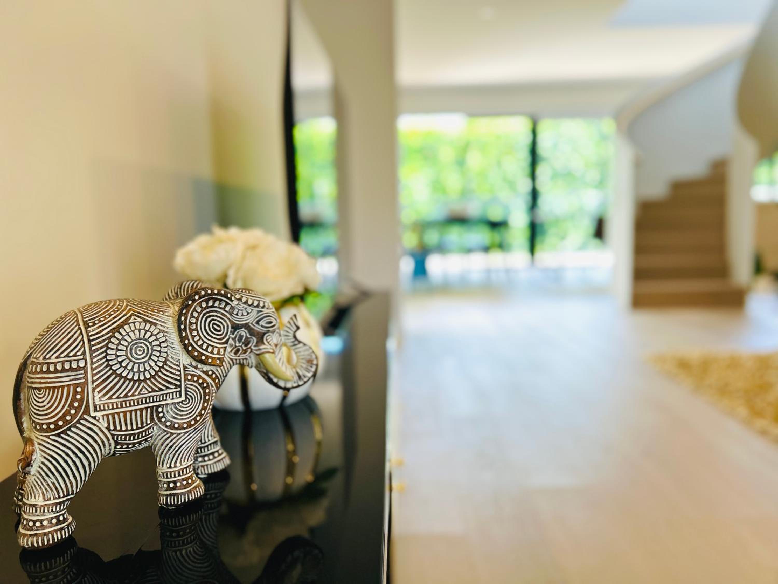 Elegant New Luxury Retreat in Remuera view 2